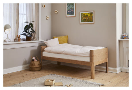 Nova Junior Bed, oak