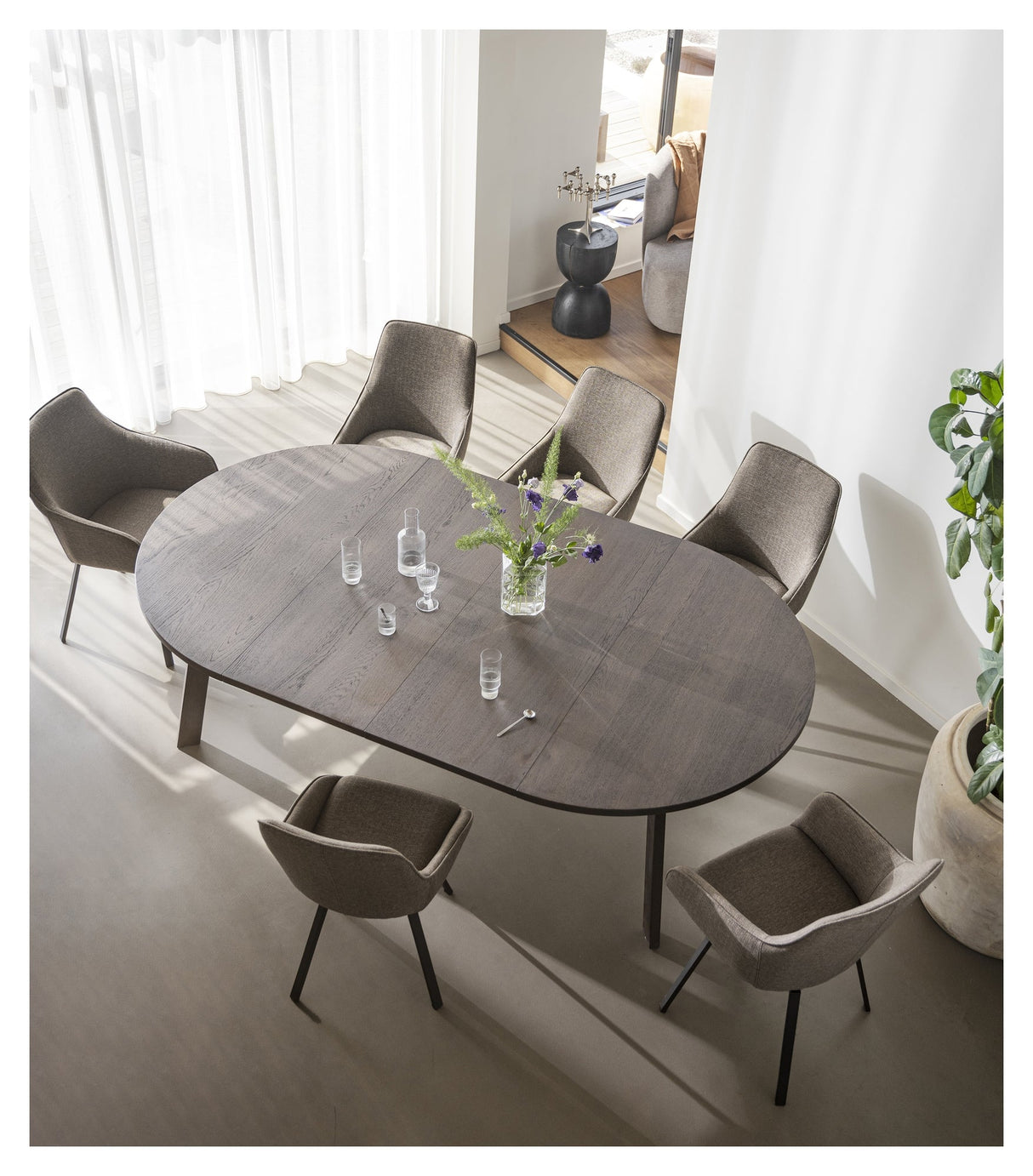 Glenside, dining table Ø130 - brown/oak