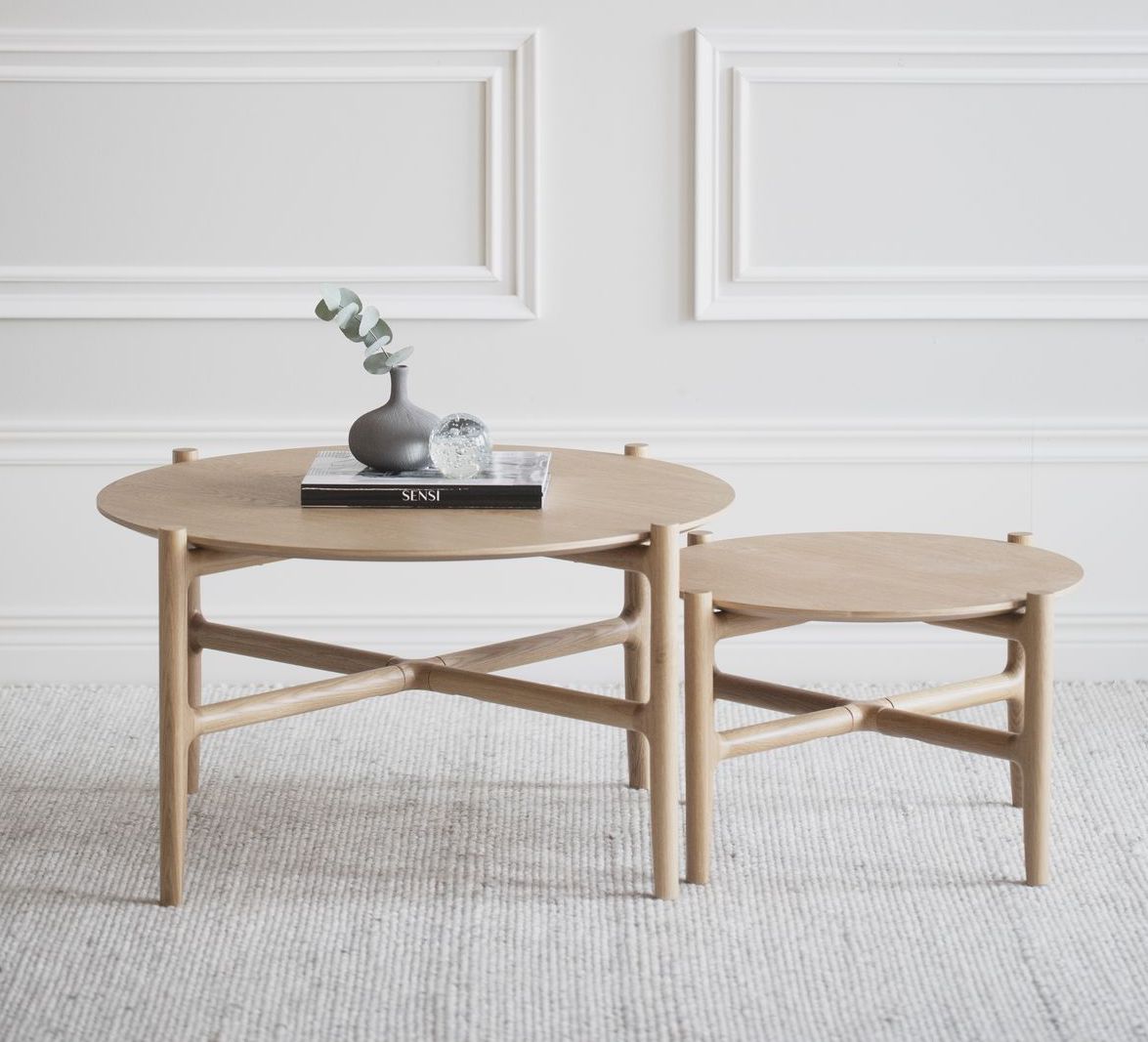 Holton Coffee Table, Ø80, Lacquered Oak