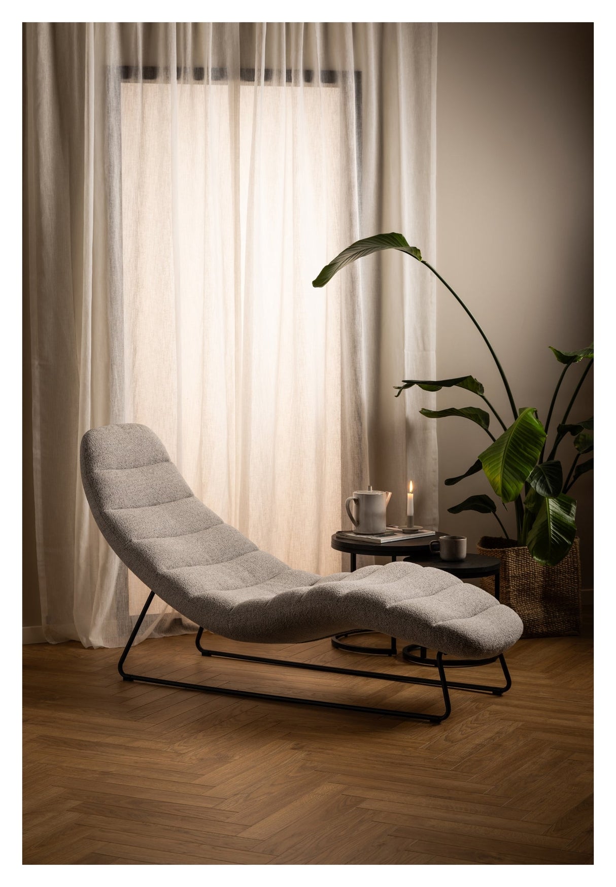 Chaplin, lounge chair - beige