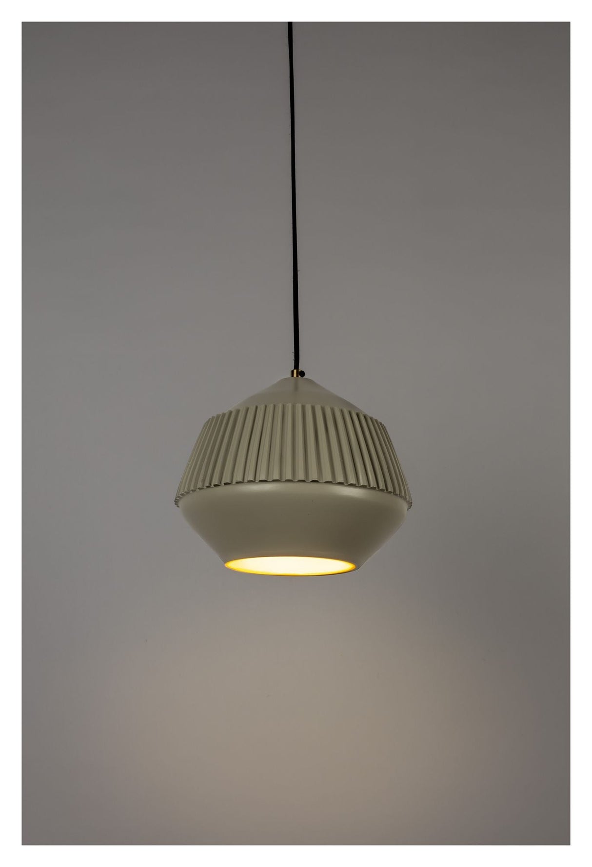 Aysa Pendant luminaire Ø26, Beige aluminum