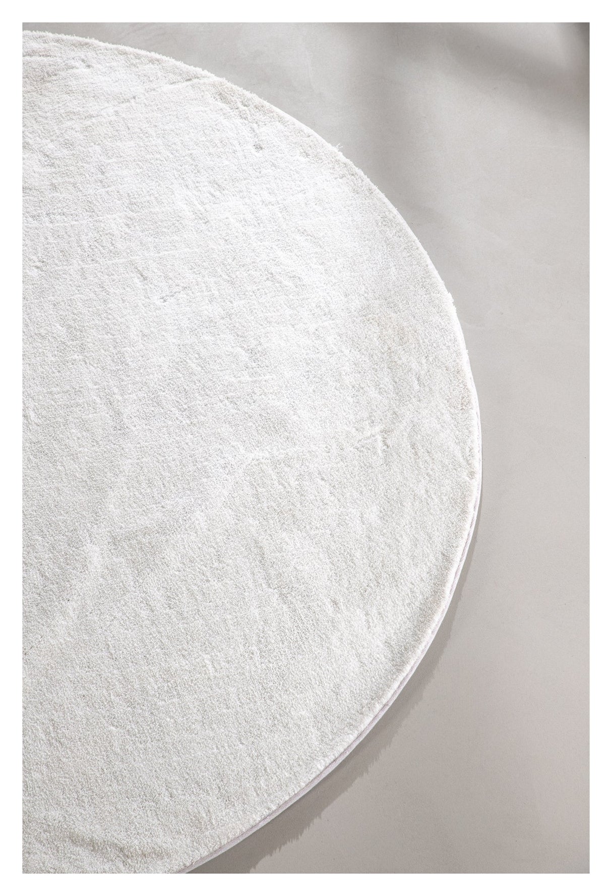 Undra Viscose Rug, Ø200 - White