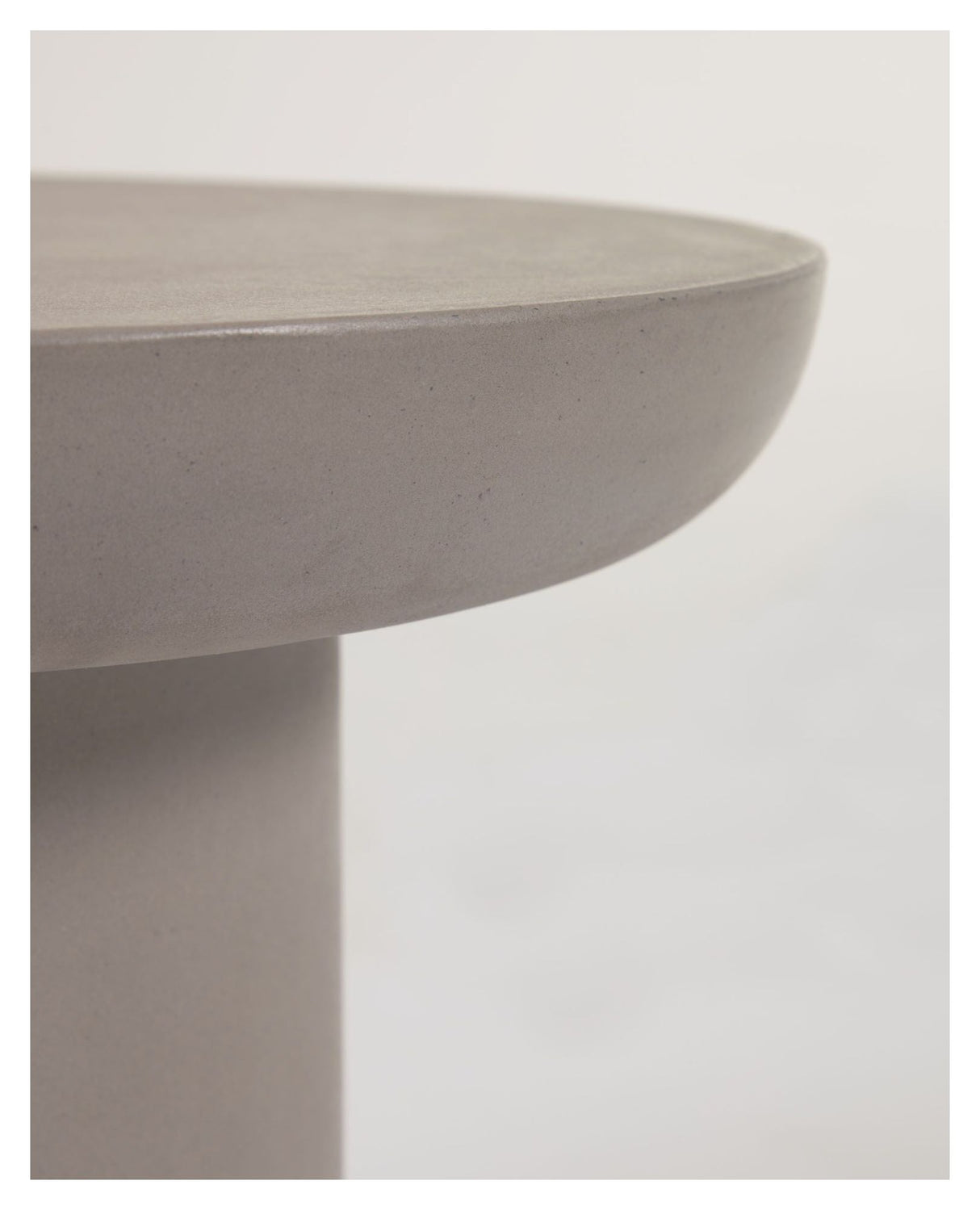 Taimi Lounge Table, Ø50, Concrete