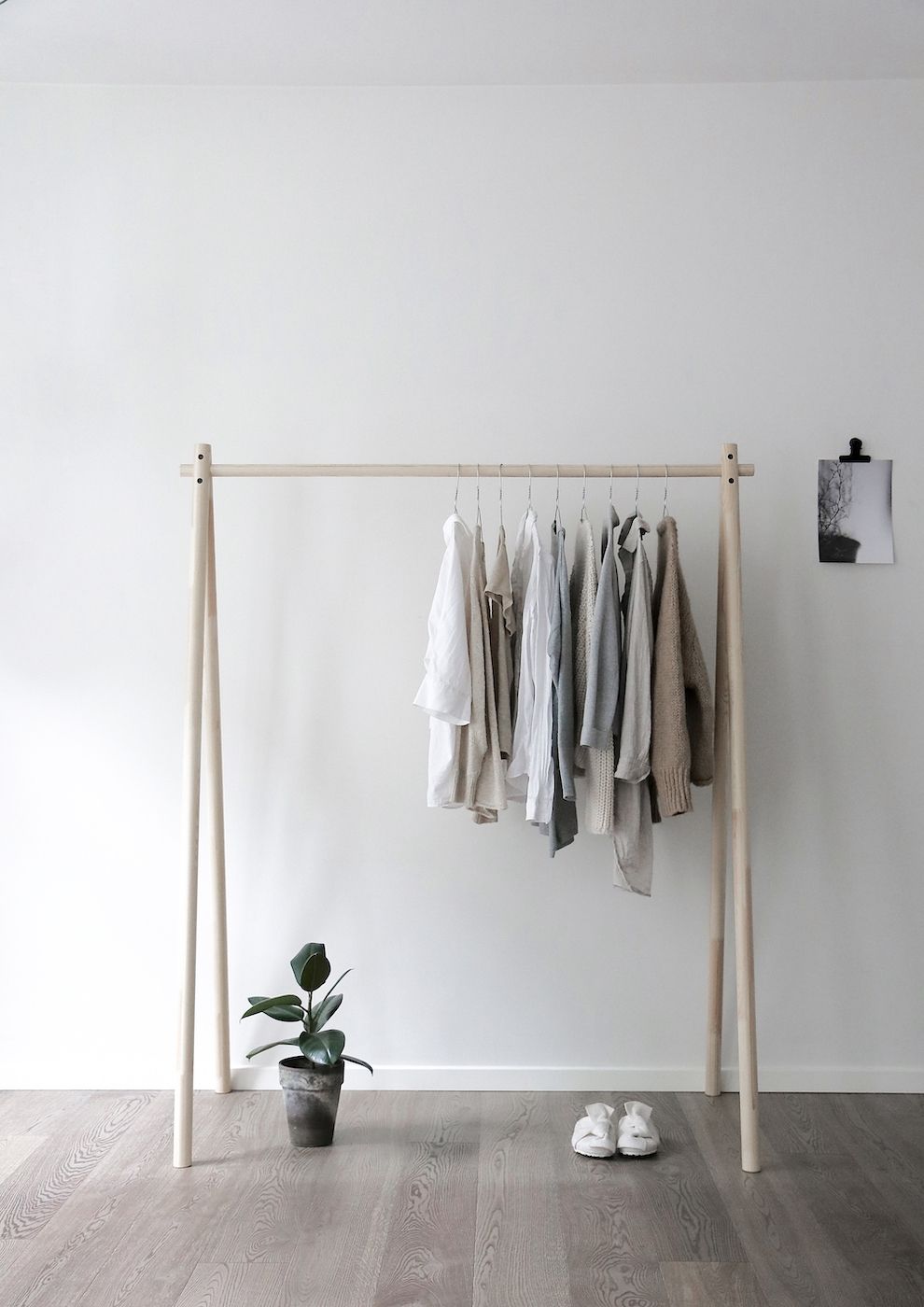 Hongi Clothing Rack, Nature