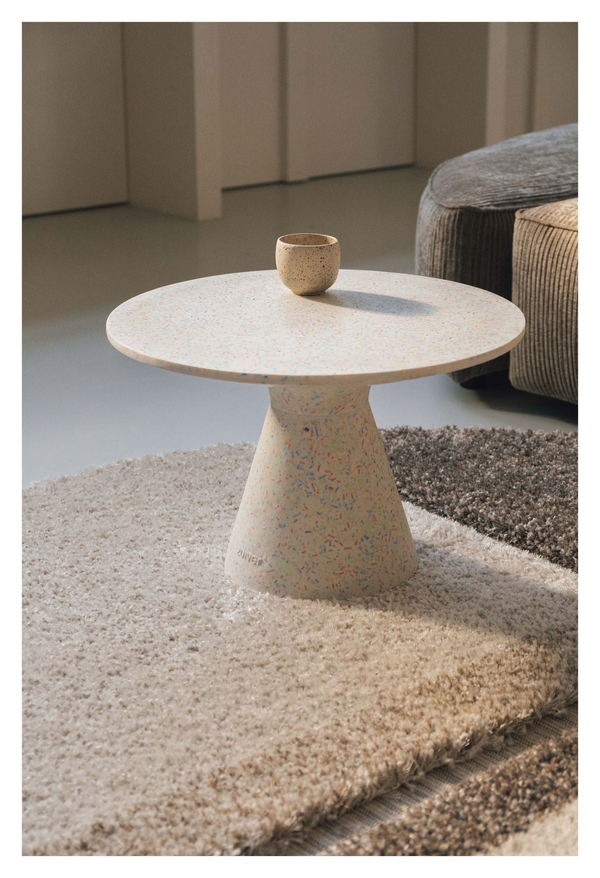 Victorie Recycled Coffee Table, Ø50, White/Multi