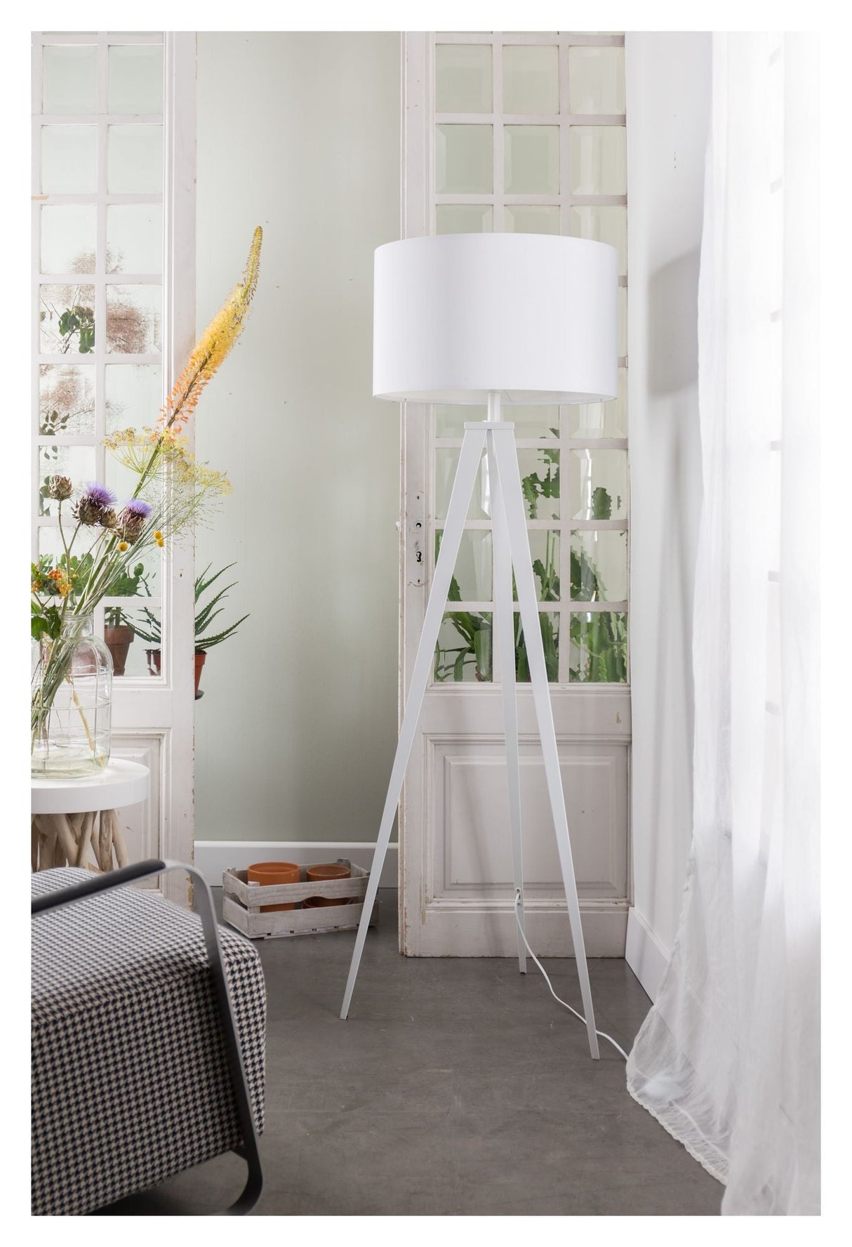 Zuiver Tripod Floor Lamp - White