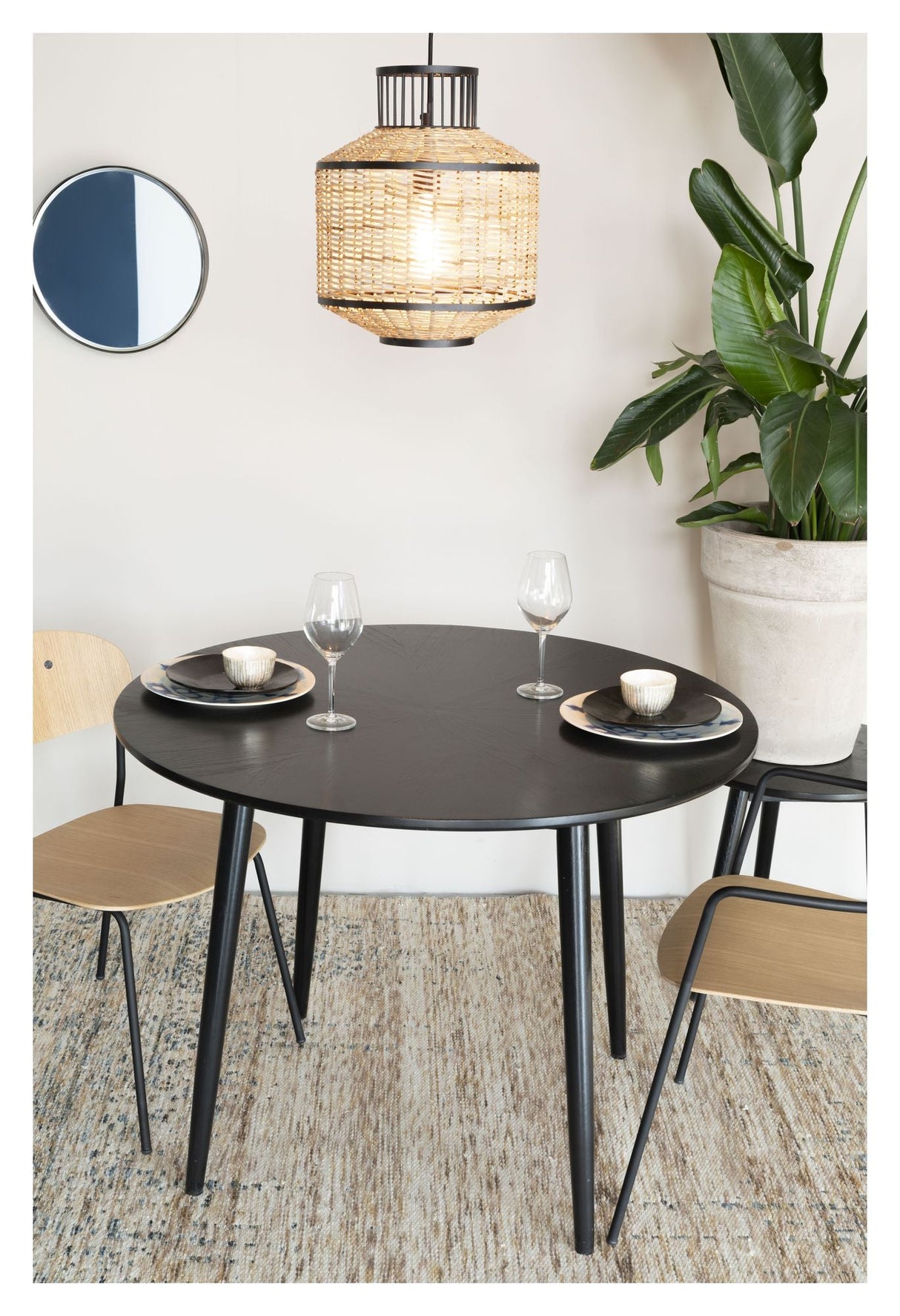 homii Fabio Dining Table Black, Ø100