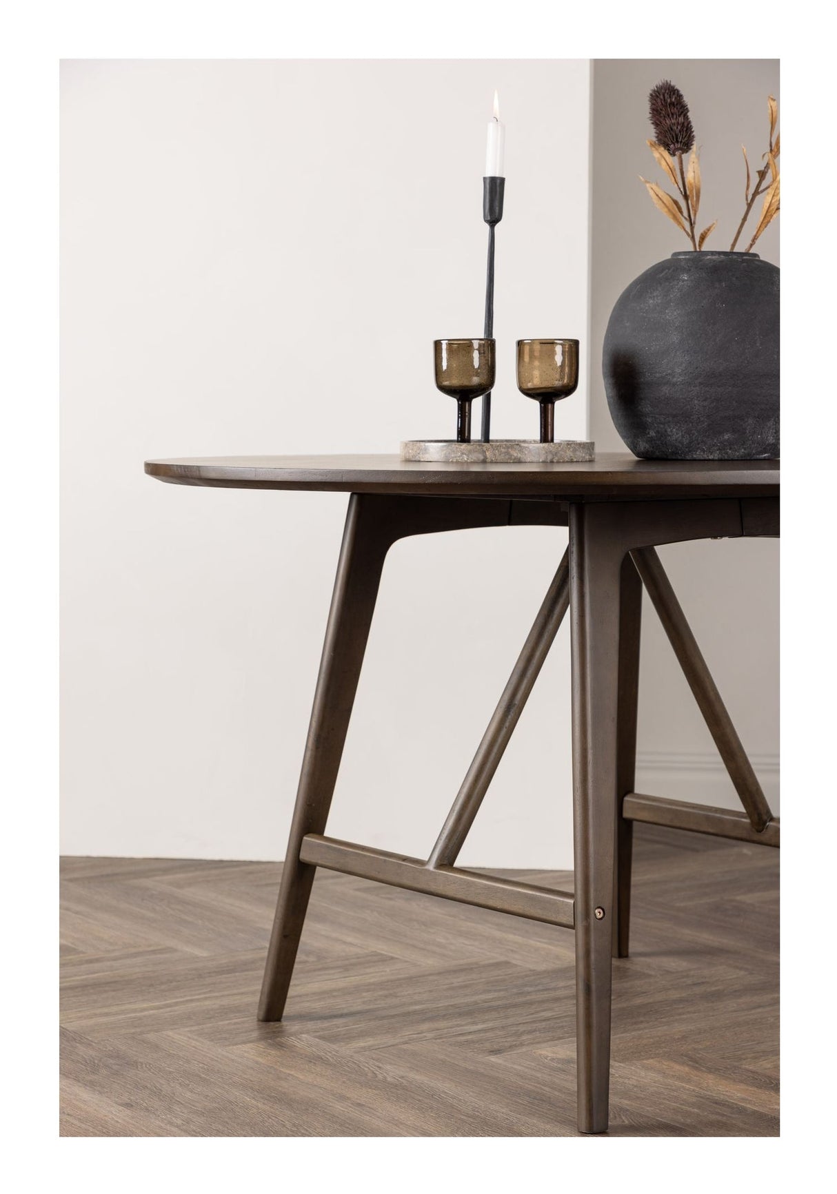 Kaseindon Dining table, Rubber wood, Dark brown, Ø100