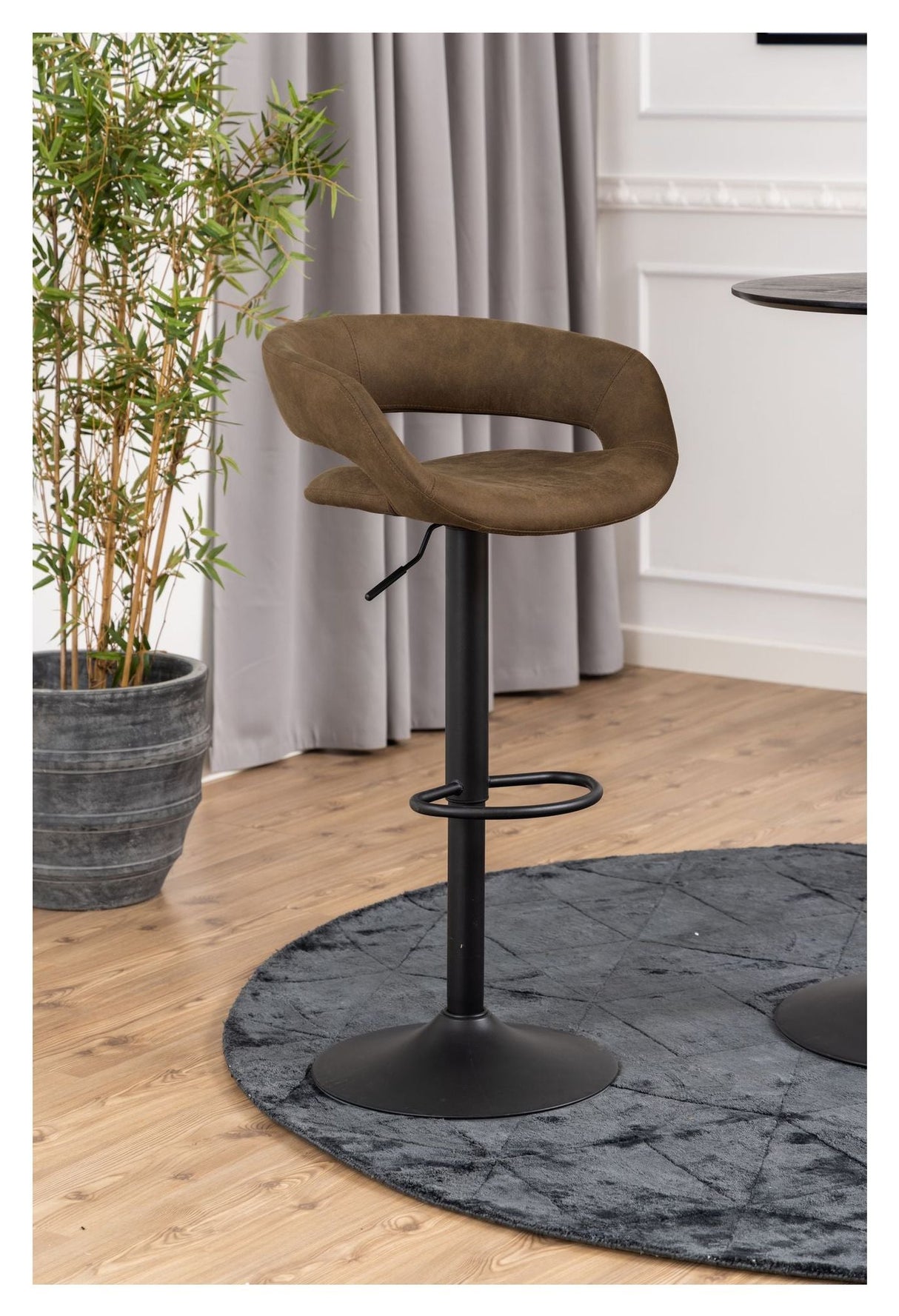 Grace bar stool with swivel function and gas lift, Brown fabric