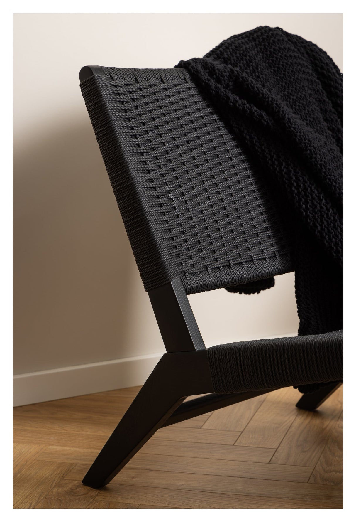 Carson, lounge chair - black