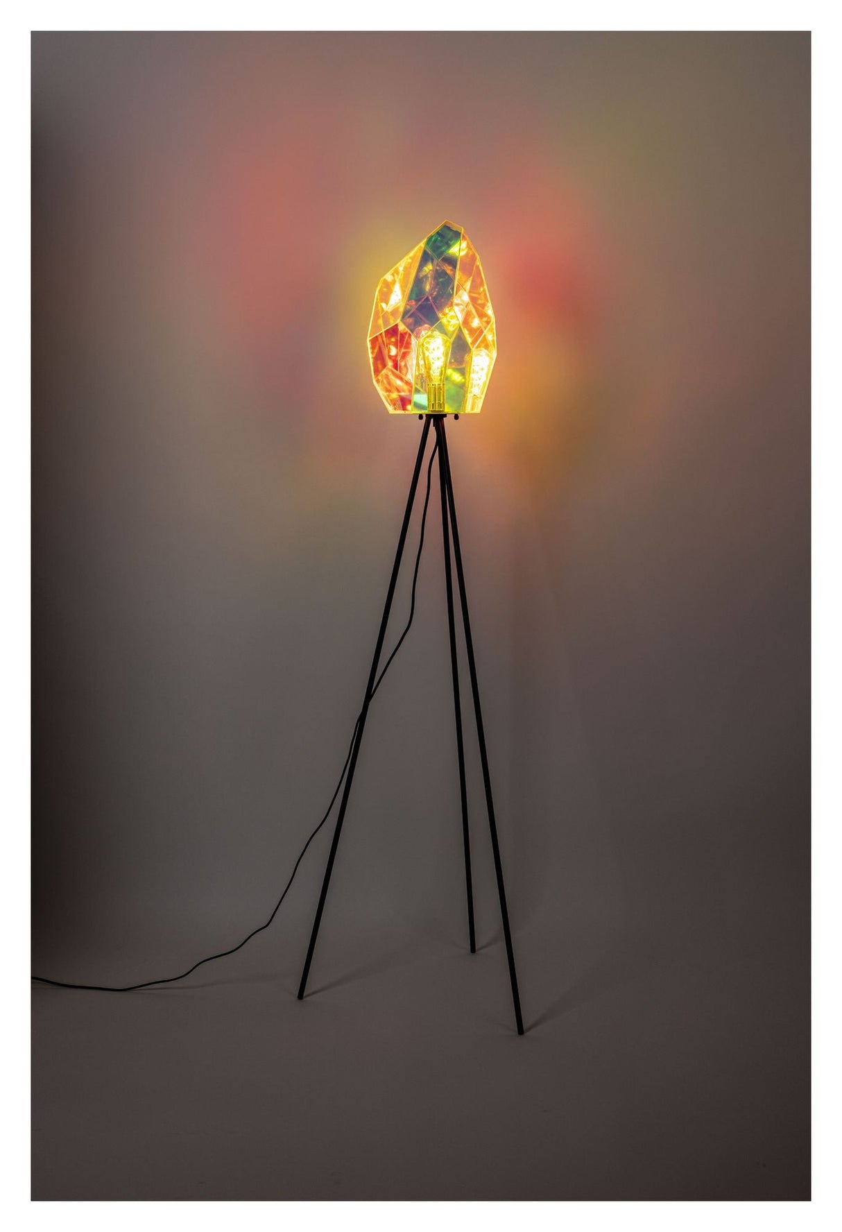 Diamond Dear Floor Lamp, Holographic