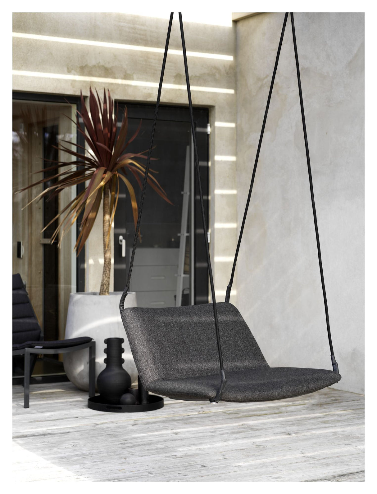 Antila Hanging Chair, Black