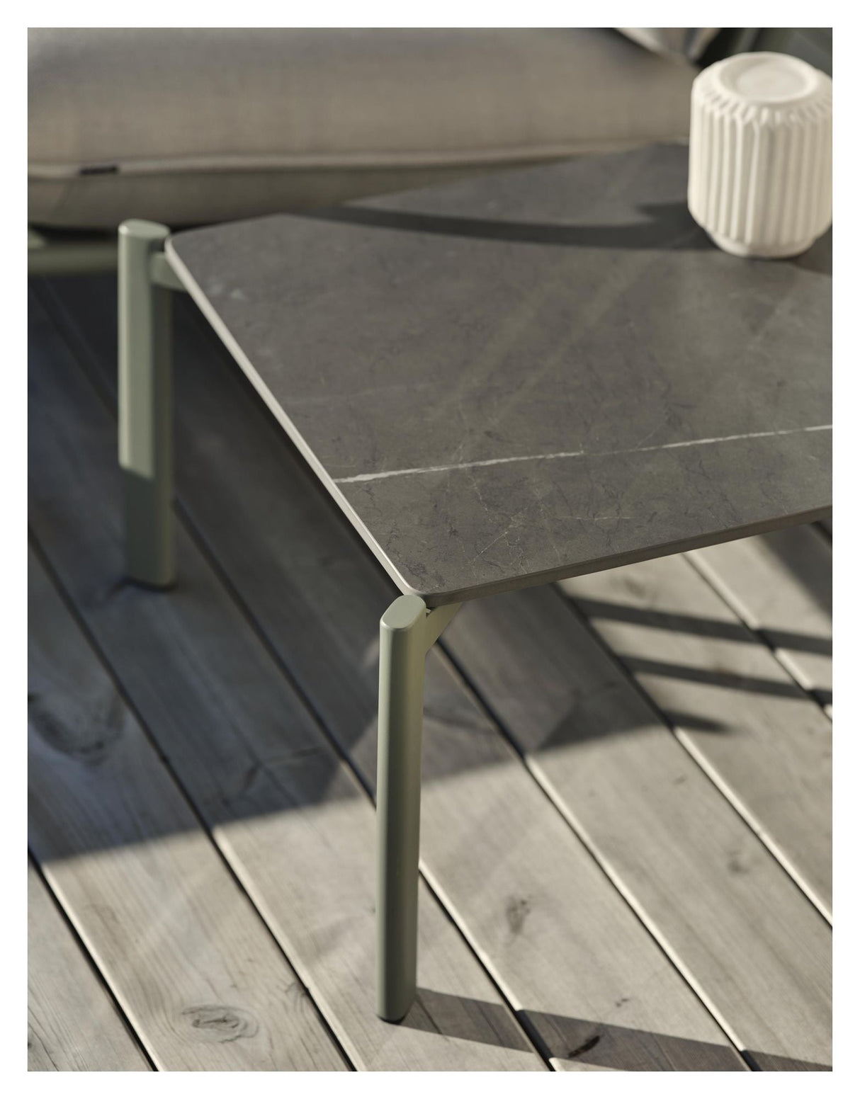 Hallavara Lounge Table Metal, 56x66, Green