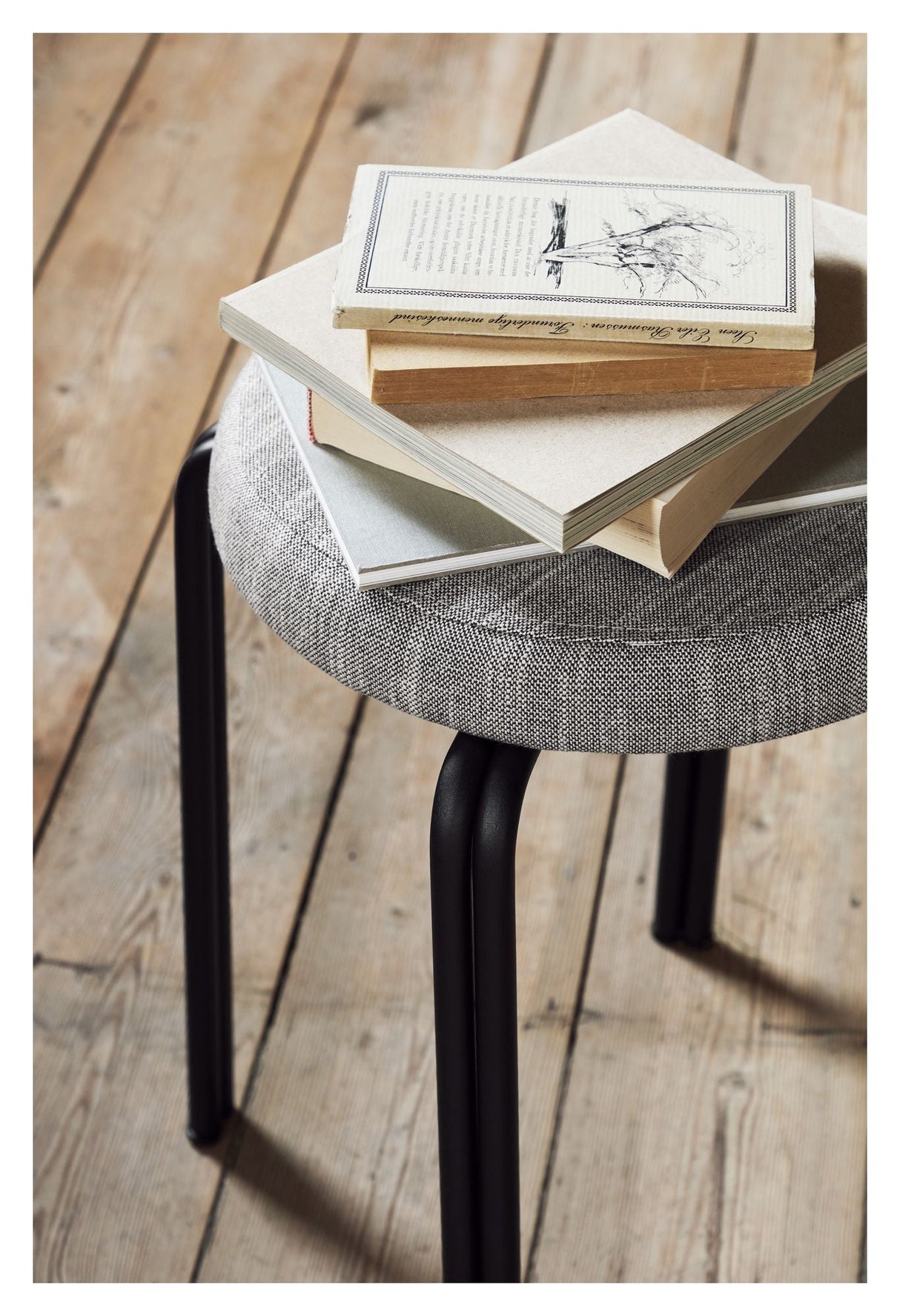 Oda Stool - Black