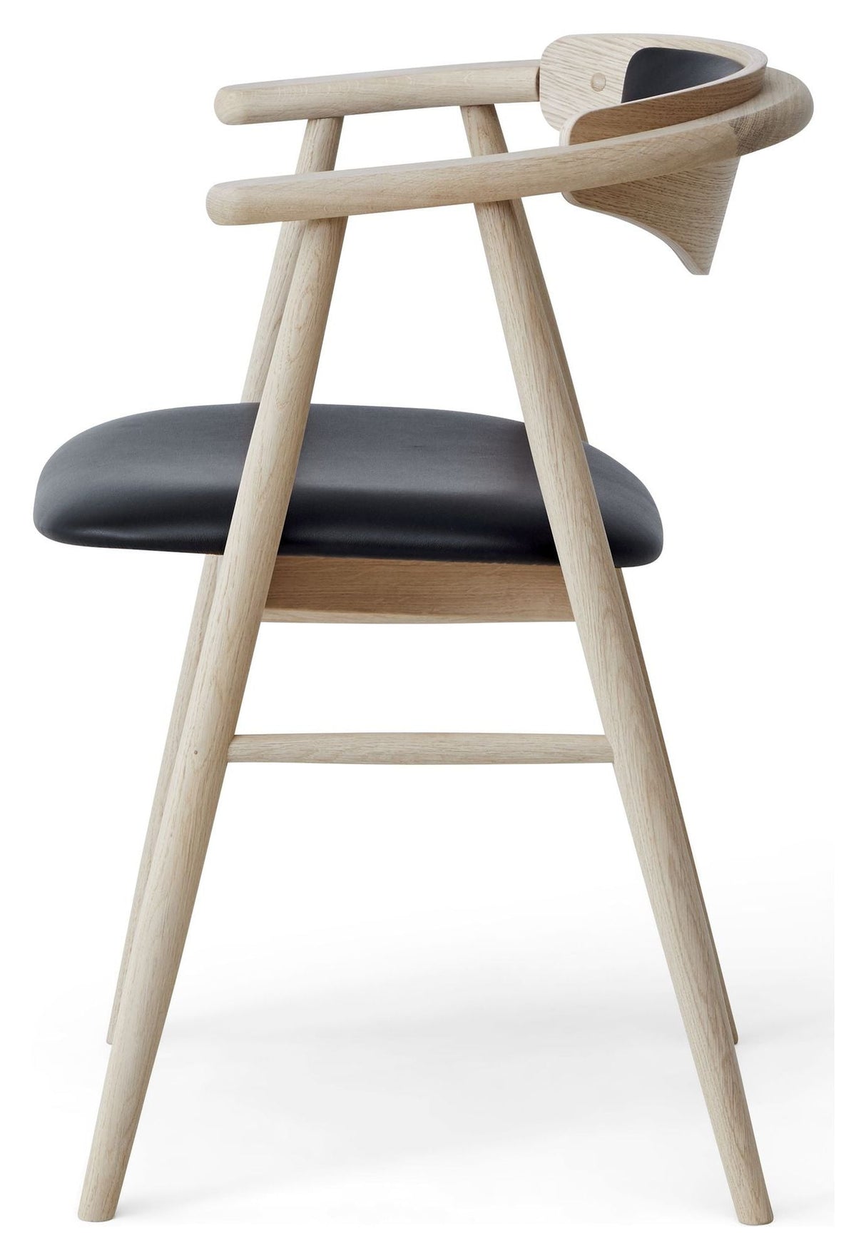 Tradition dining chair, oak/white oil Sydney black leather m/p.ryg