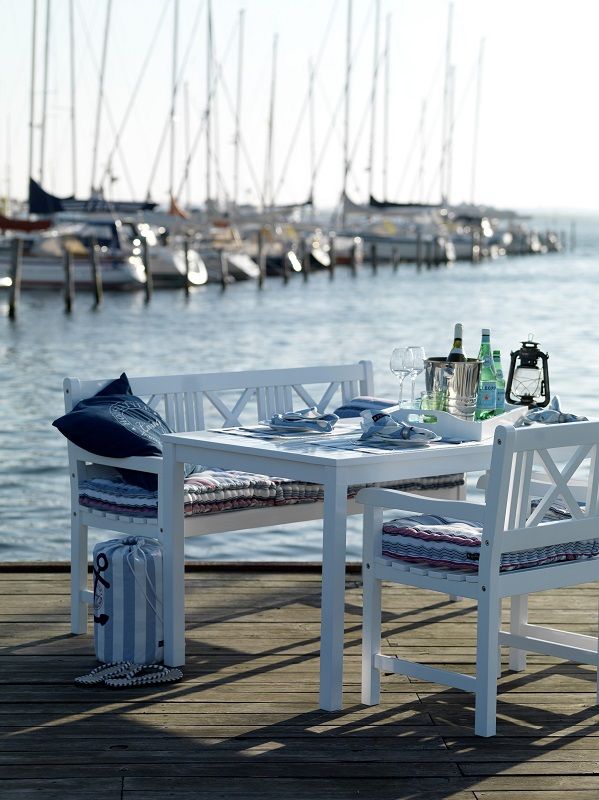 Løkken Garden table, White painted mahogany