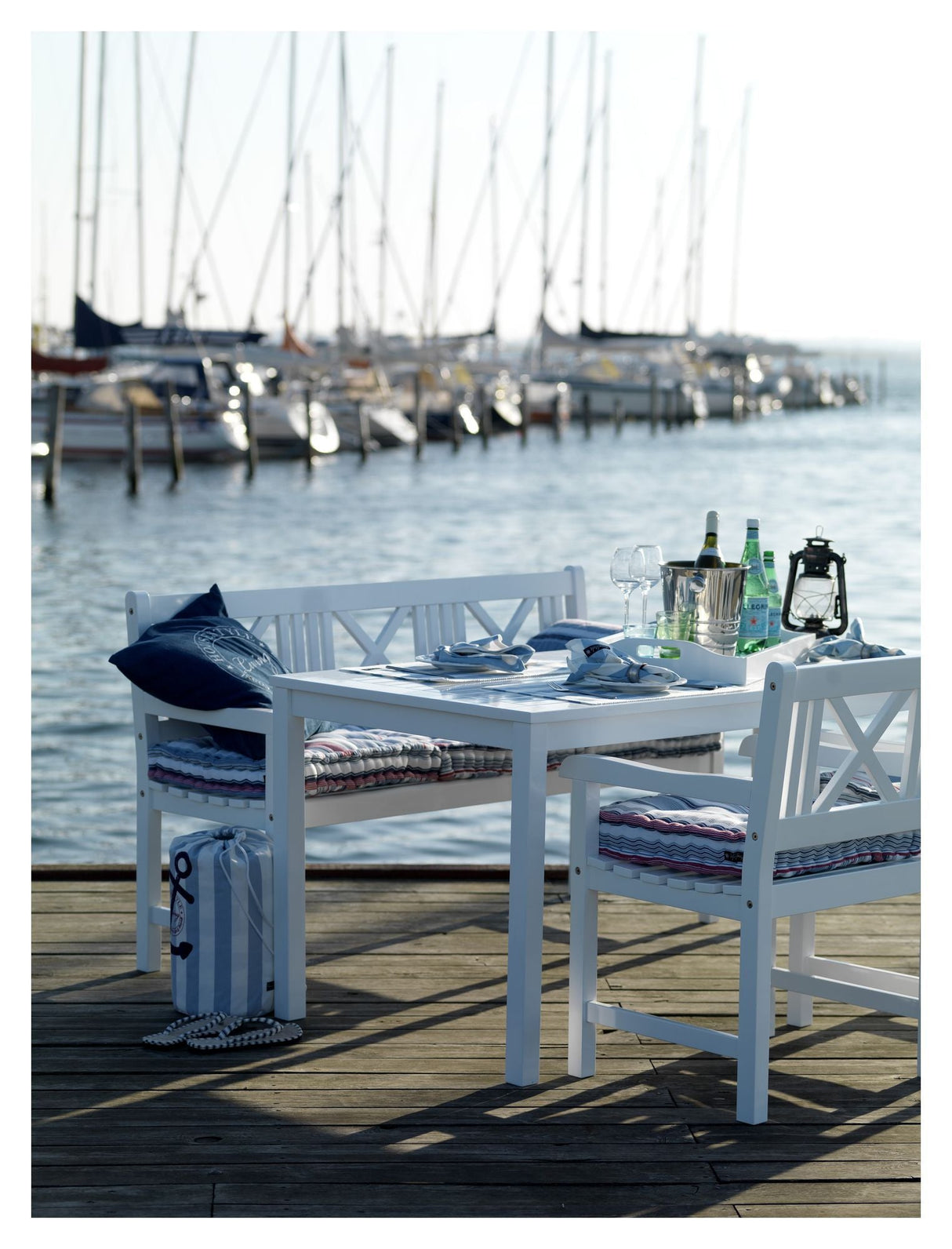 Løkken Garden furniture set with chairs and bench, White painted mahogany