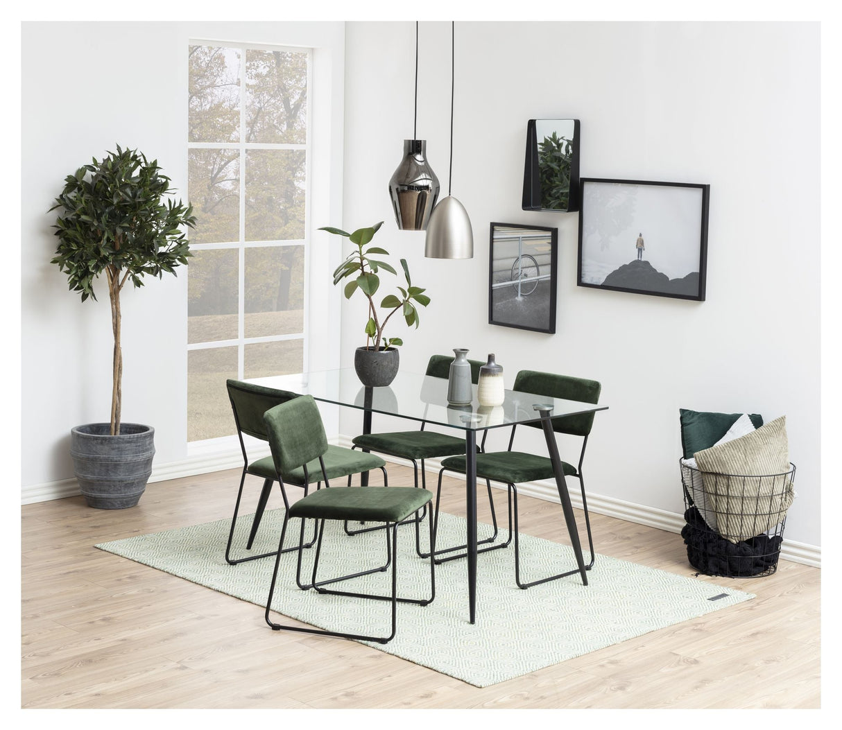 Cornelia Dining chair with forest green velvet