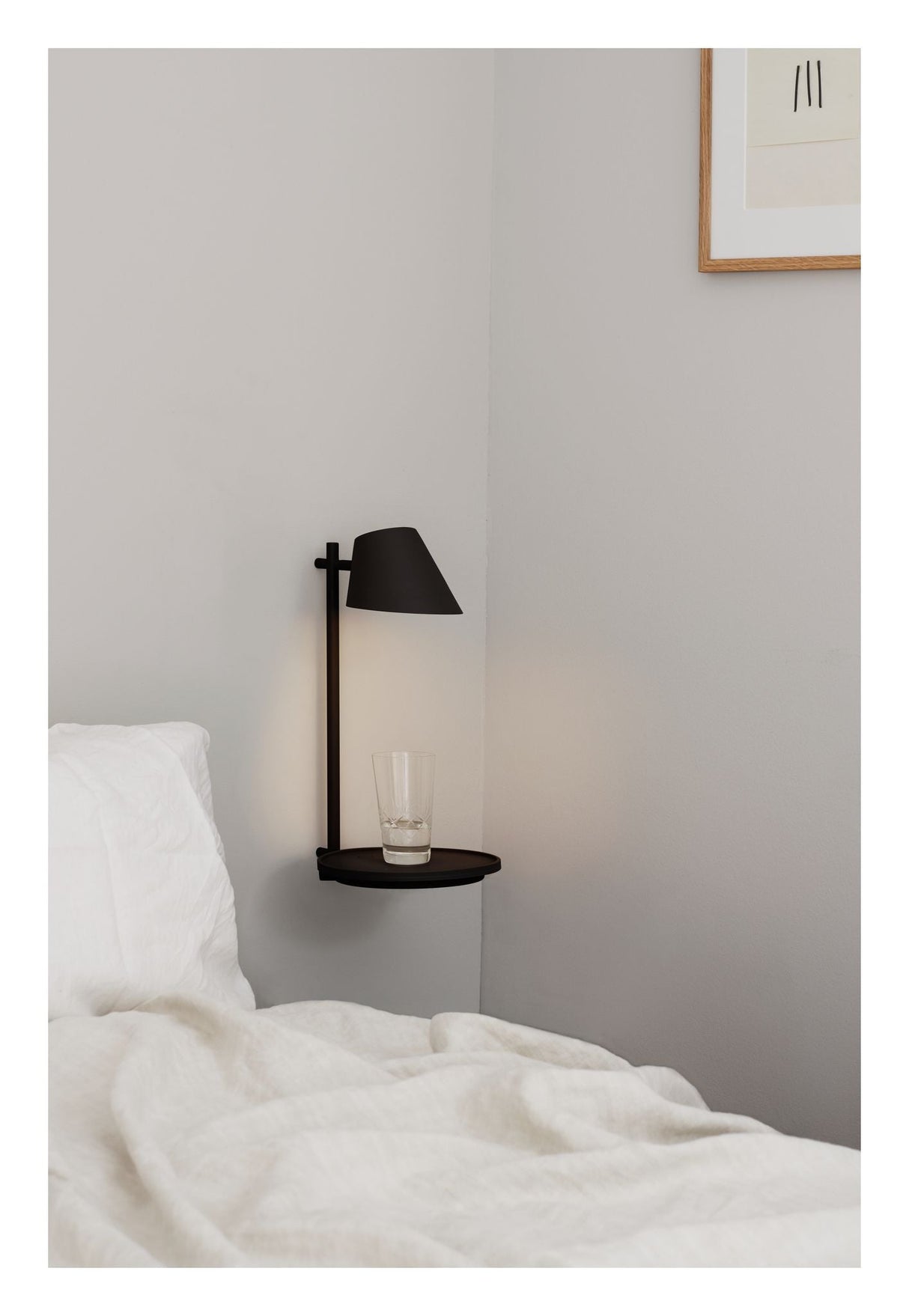 dftp Stay Wall Lamp Black