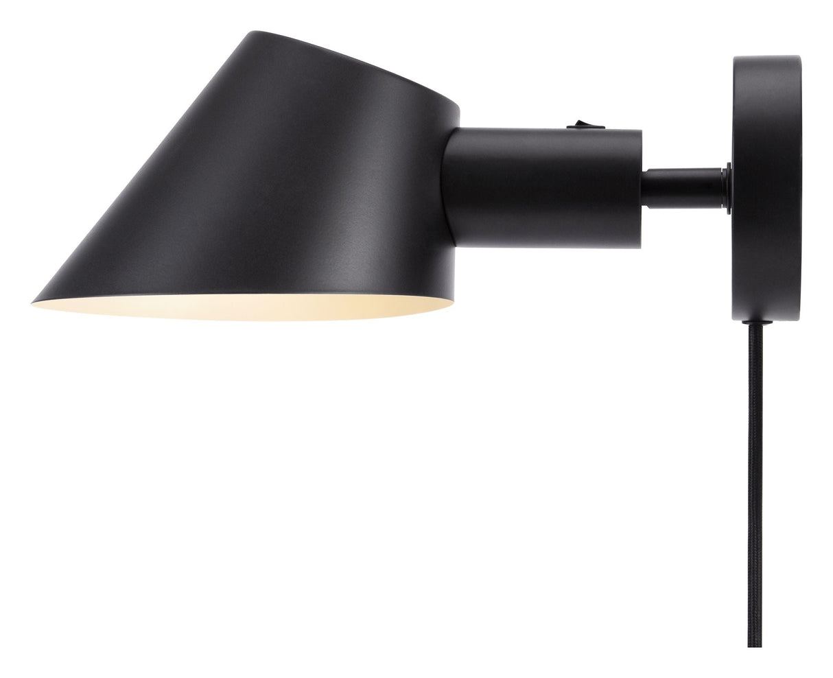 Stay Wall Lamp, Black