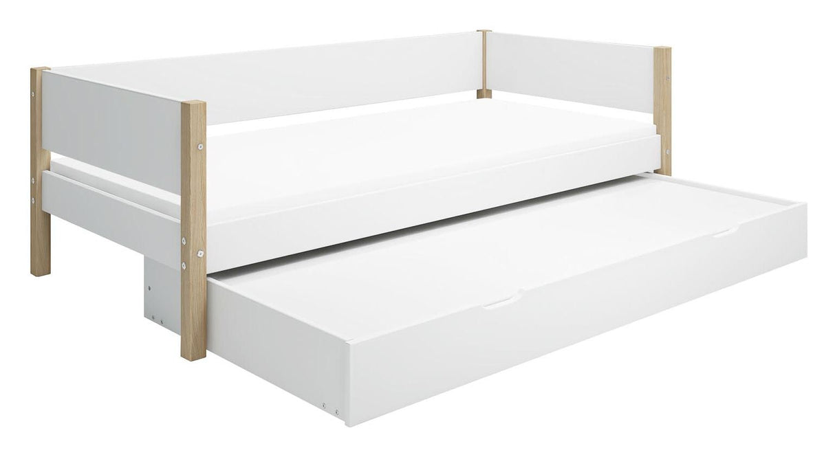 FLEXA Nor Children's bed with pull-out bed White 90x200 m. oak legs