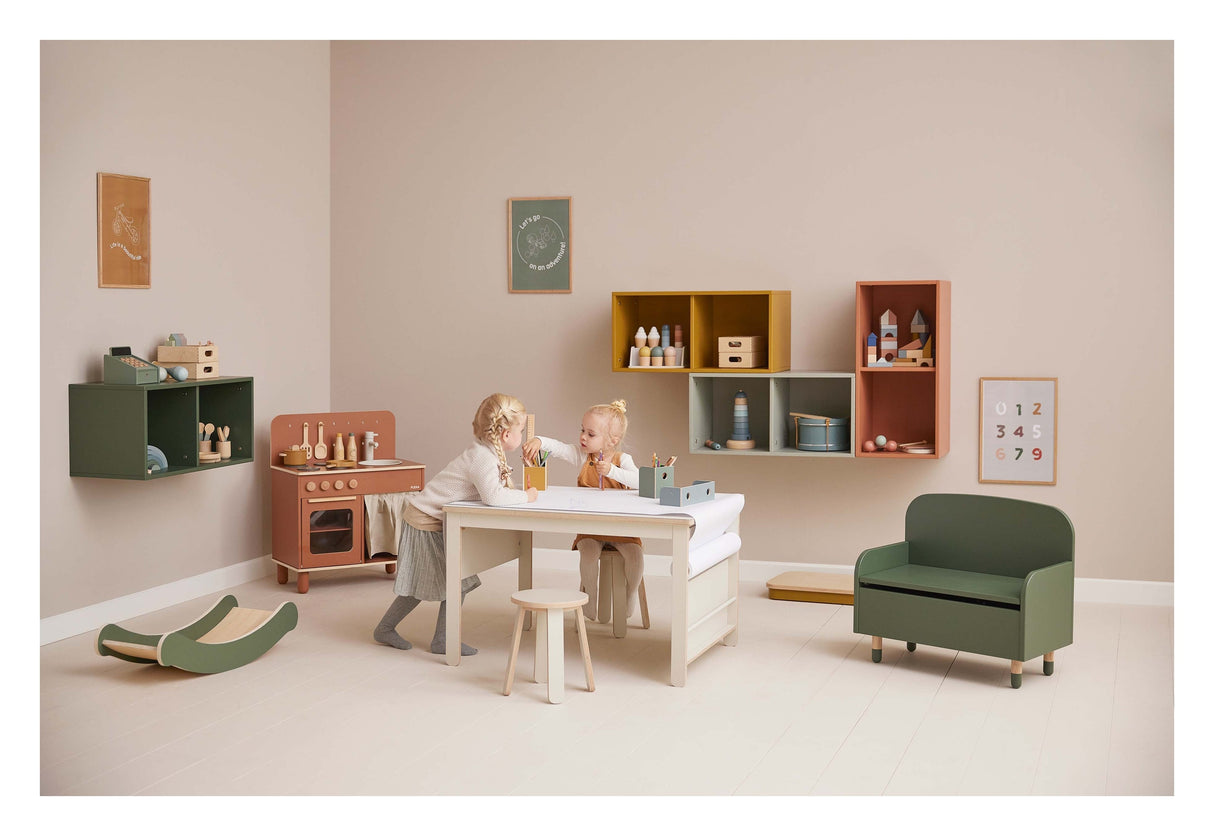 Play Kitchen, Rosa