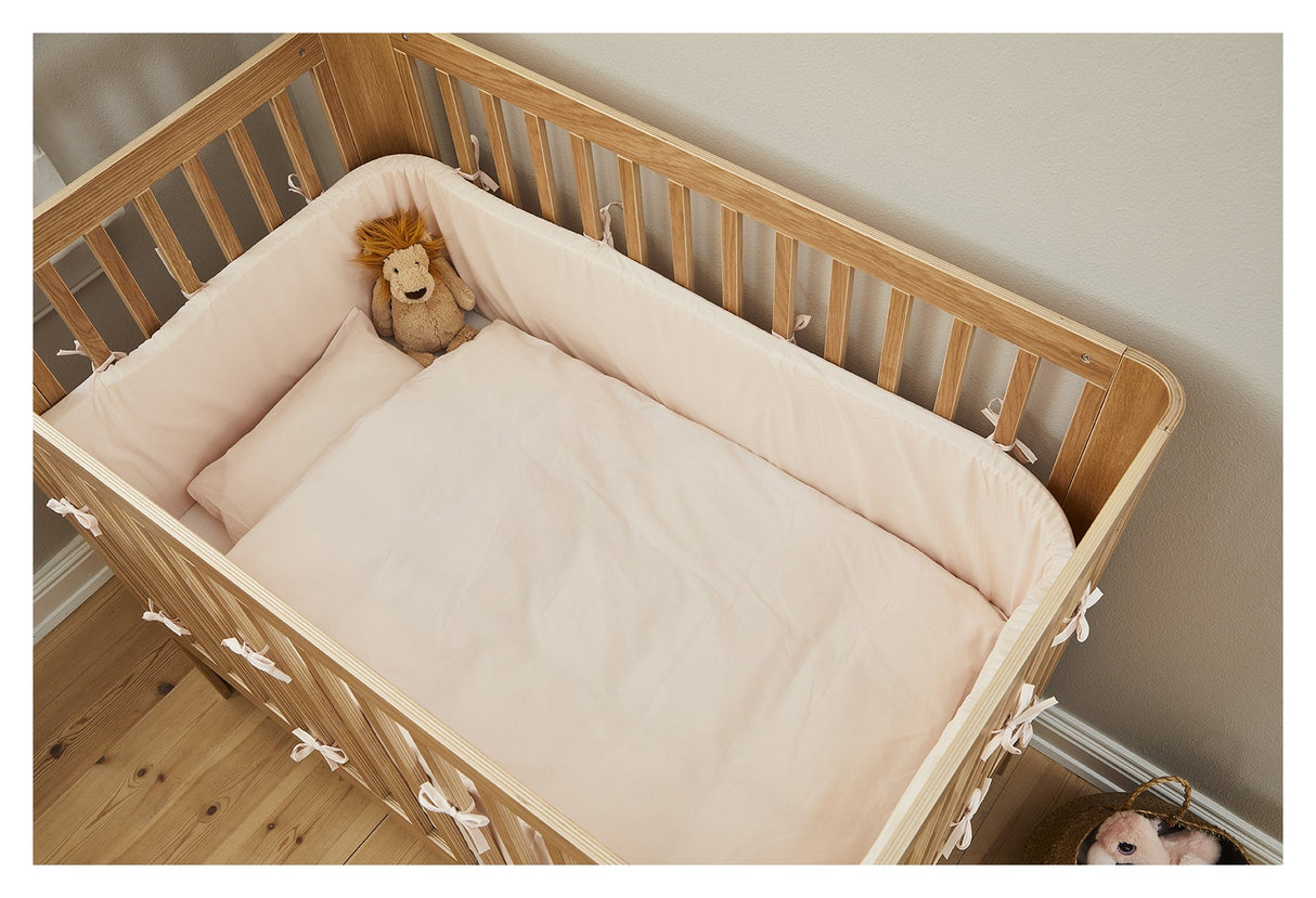 Baby bed bumper, pink