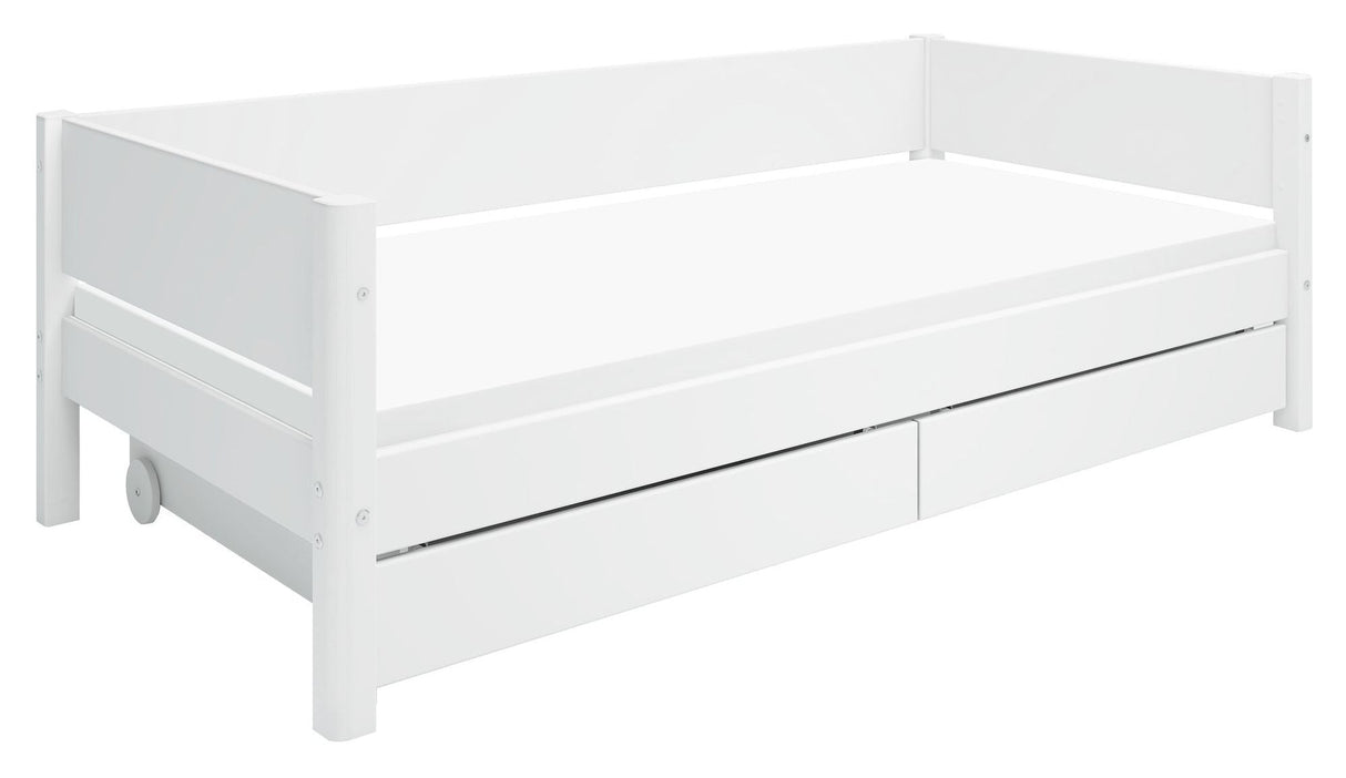 Flexa White Single bed with bed drawers, 200x90