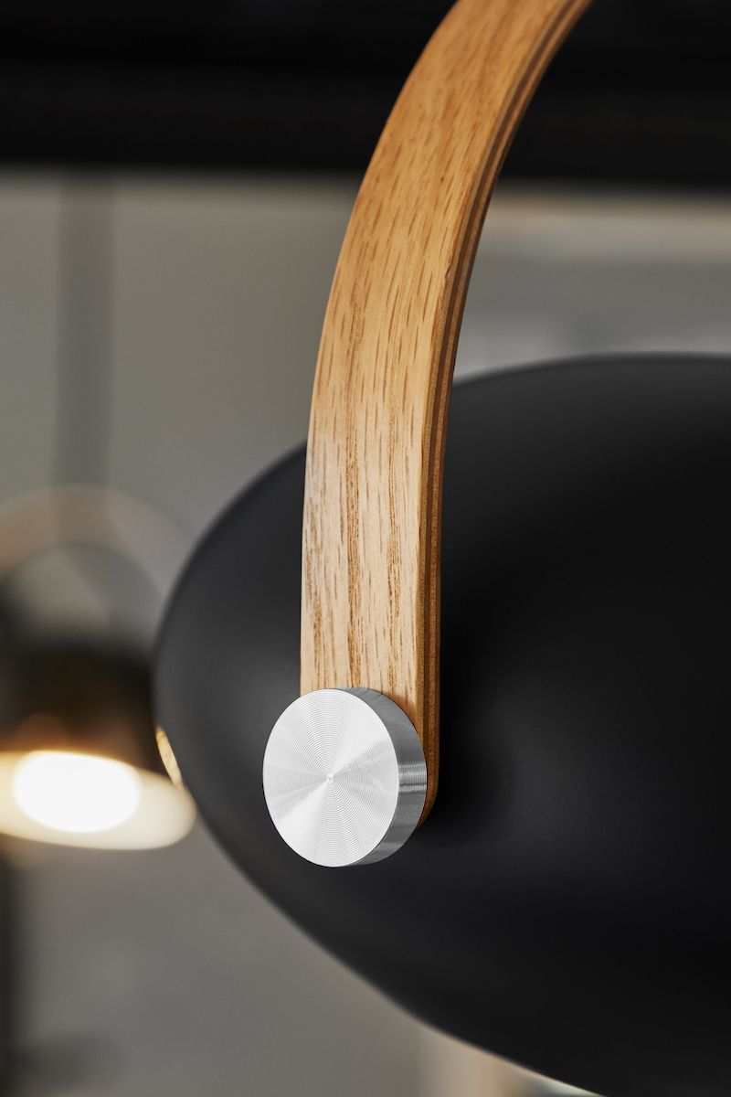 Halo Design D.C pendant Ø18, Black w/oak 250cm cable