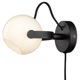 Halo Design D.C Wall Lamp Ø12, Opalic w. oak-black