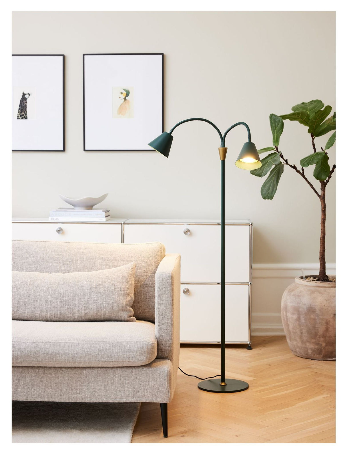 Cozy Floor Lamp 2 arms, Deep Green