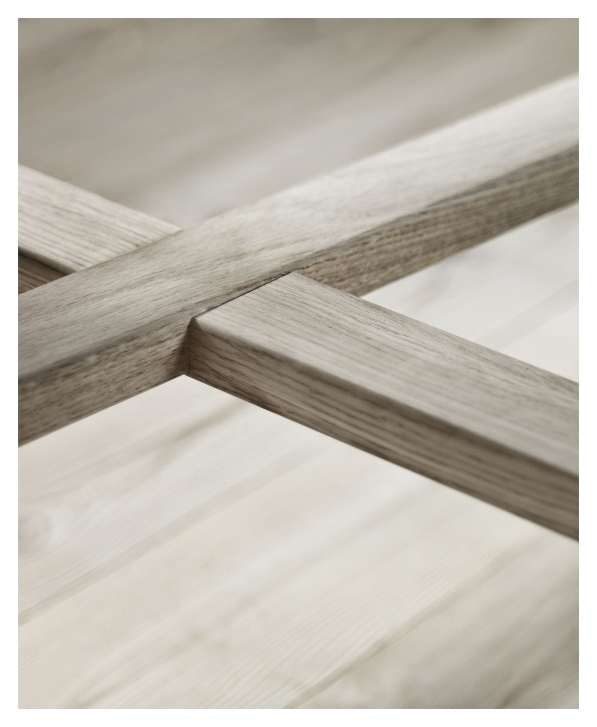 Opus 12 Coffee Table White Oak, Ø67