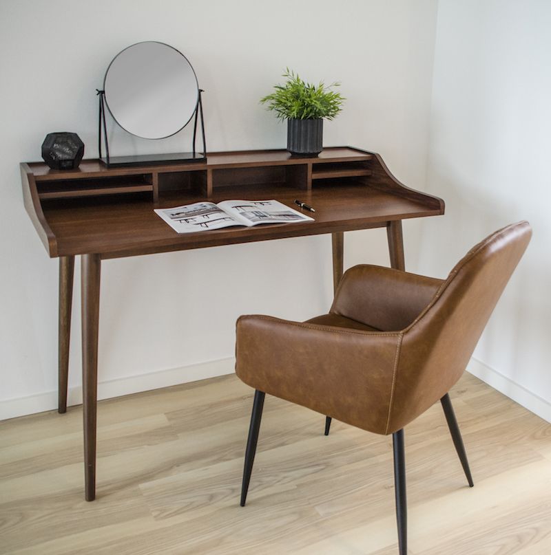 Hellerup Desk in walnut veneer