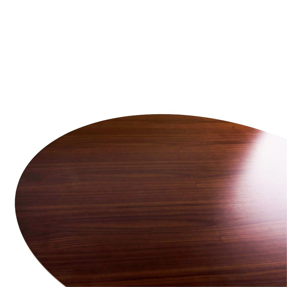 Hellerup Dining table in walnut veneer Ø137 cm