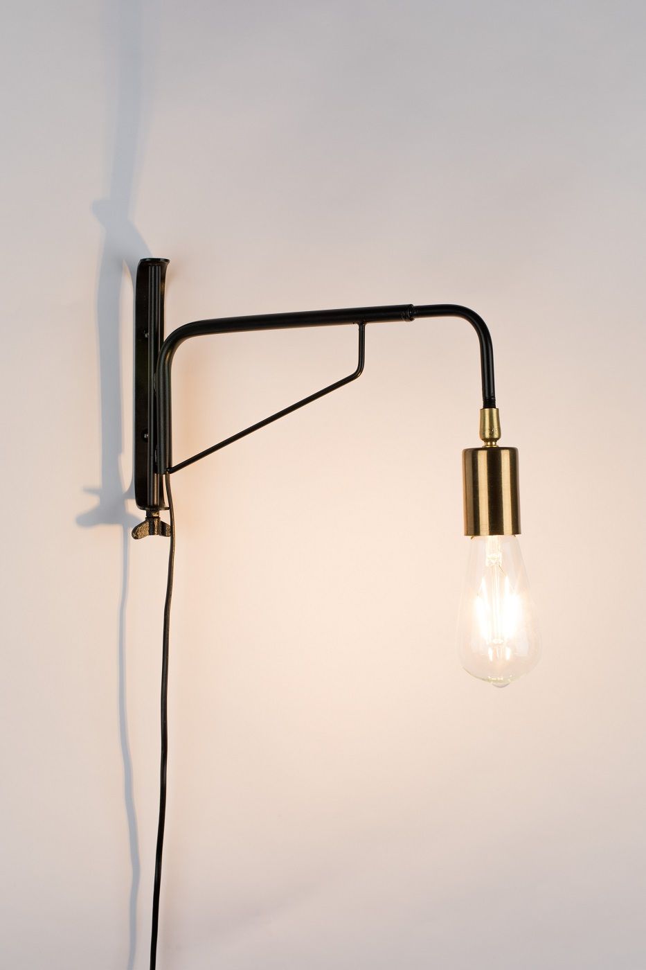 homii Lasse Wall Lamp, Black