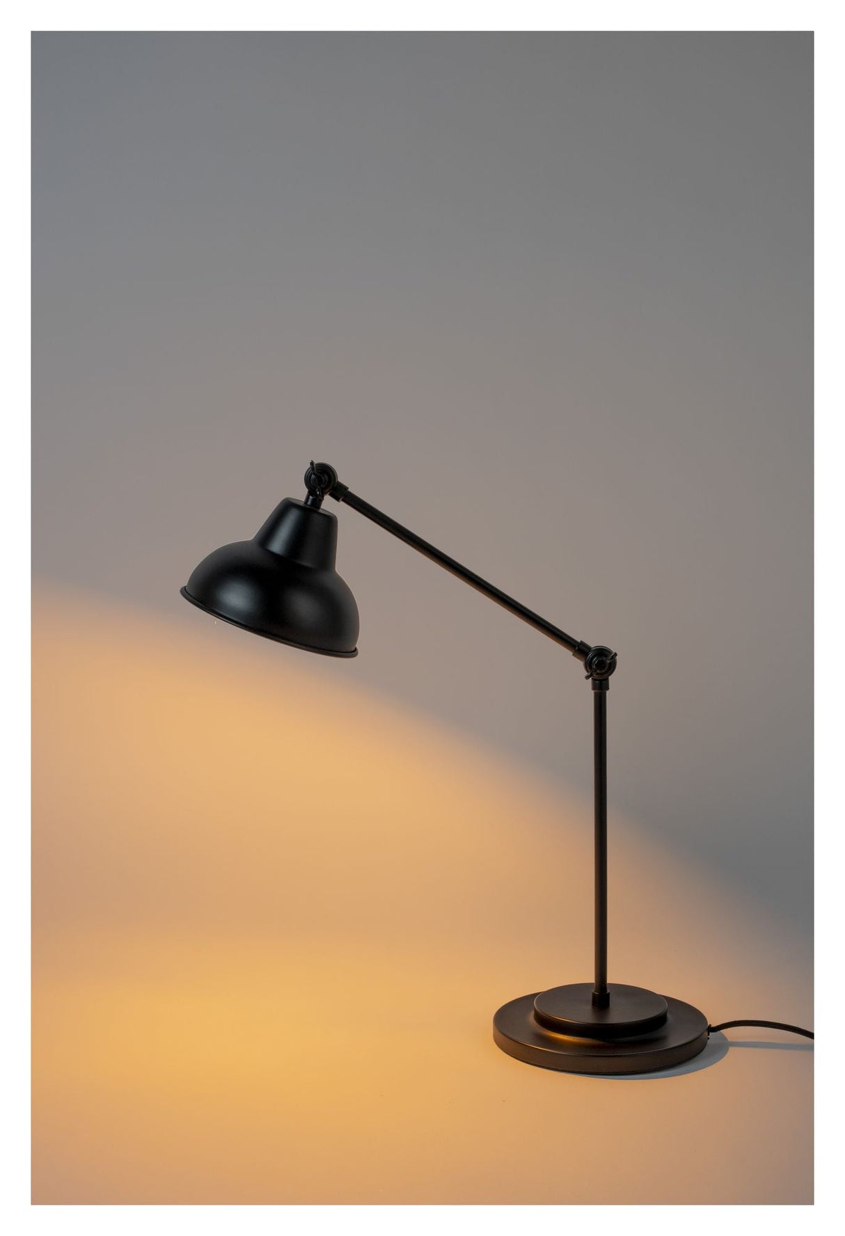 Reagan Table Lamp, Black