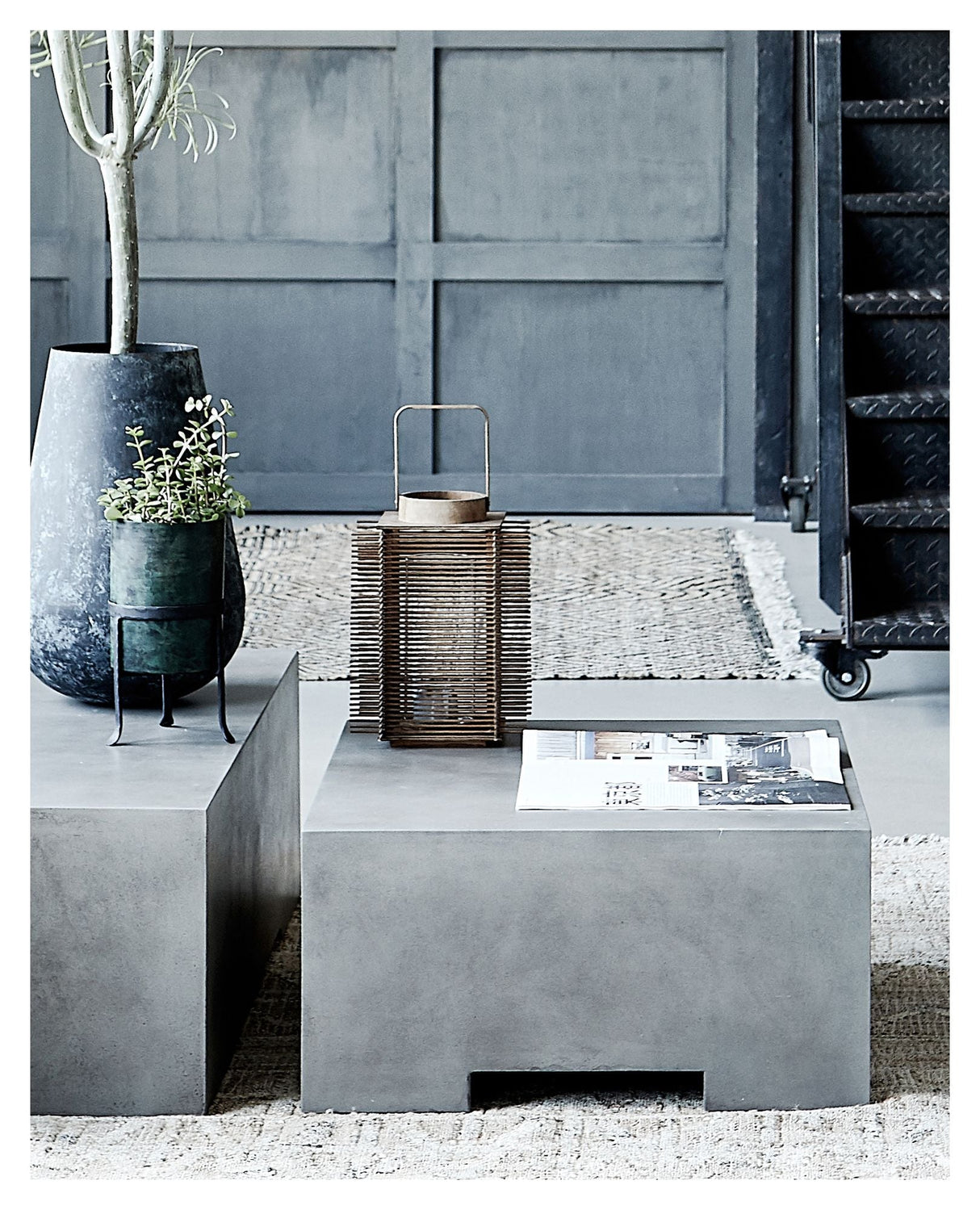 Crete Table - Gray