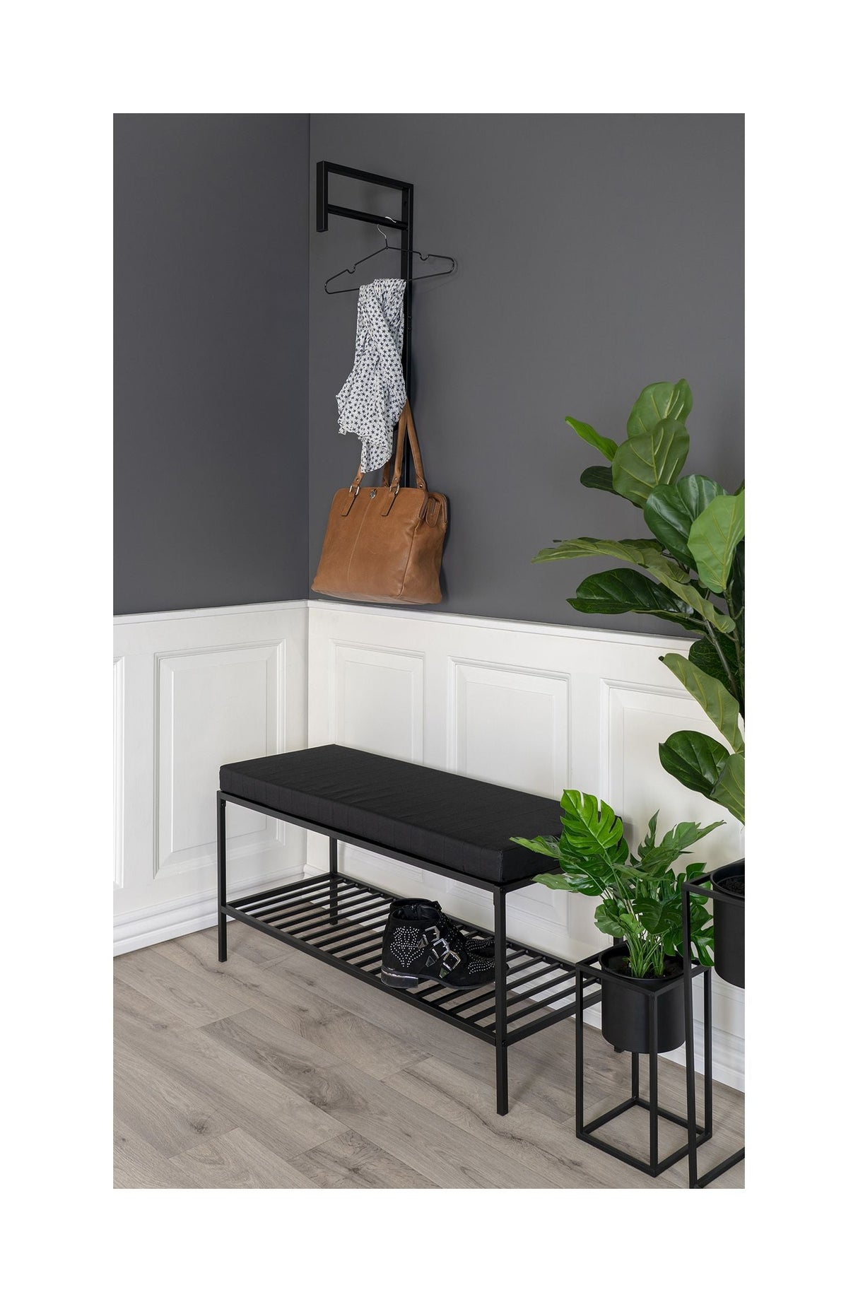 Vita Bench with shelf, Black/black Cushion