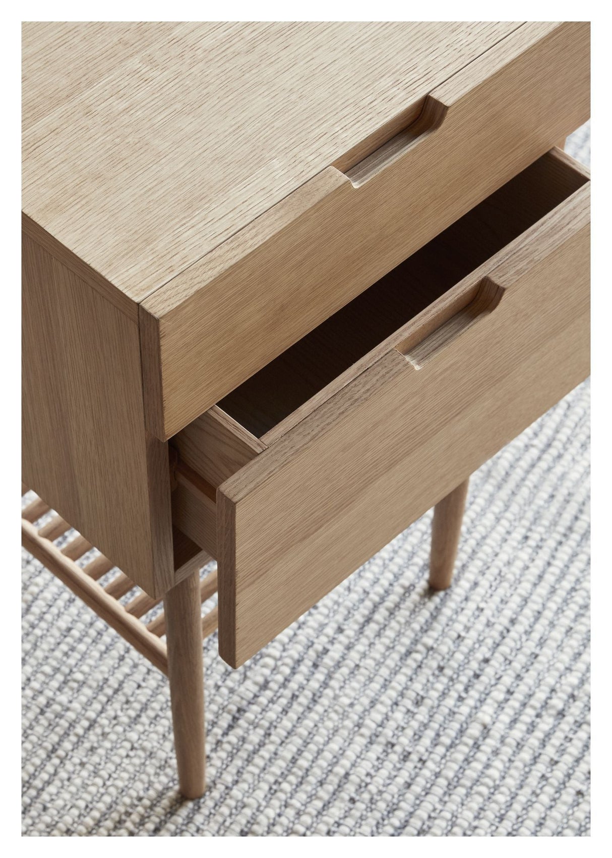 Hübsch Acorn Bedside Table w/Drawers, Oak