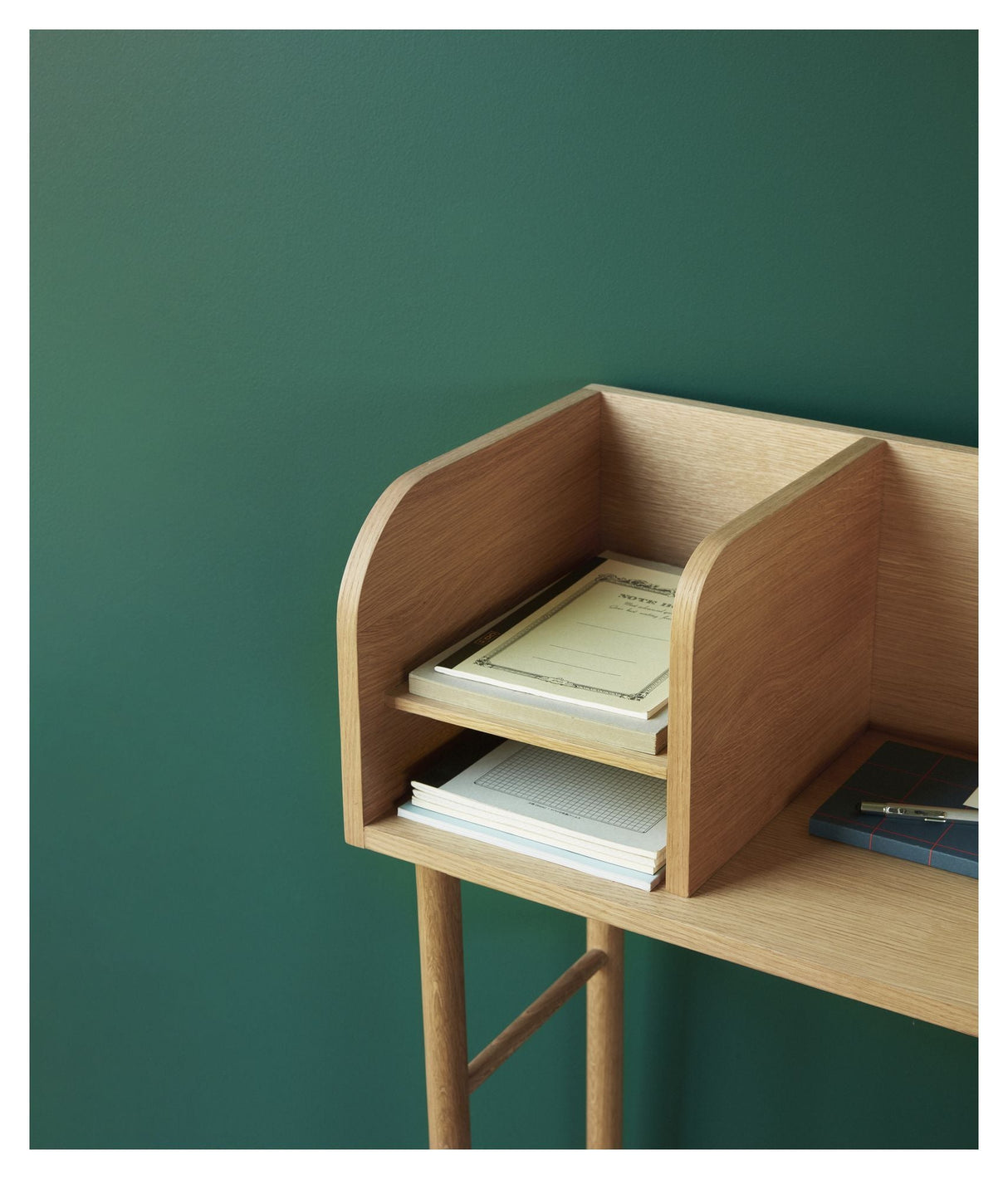 Hübsch Archive Writing-el. Console Table, Oak