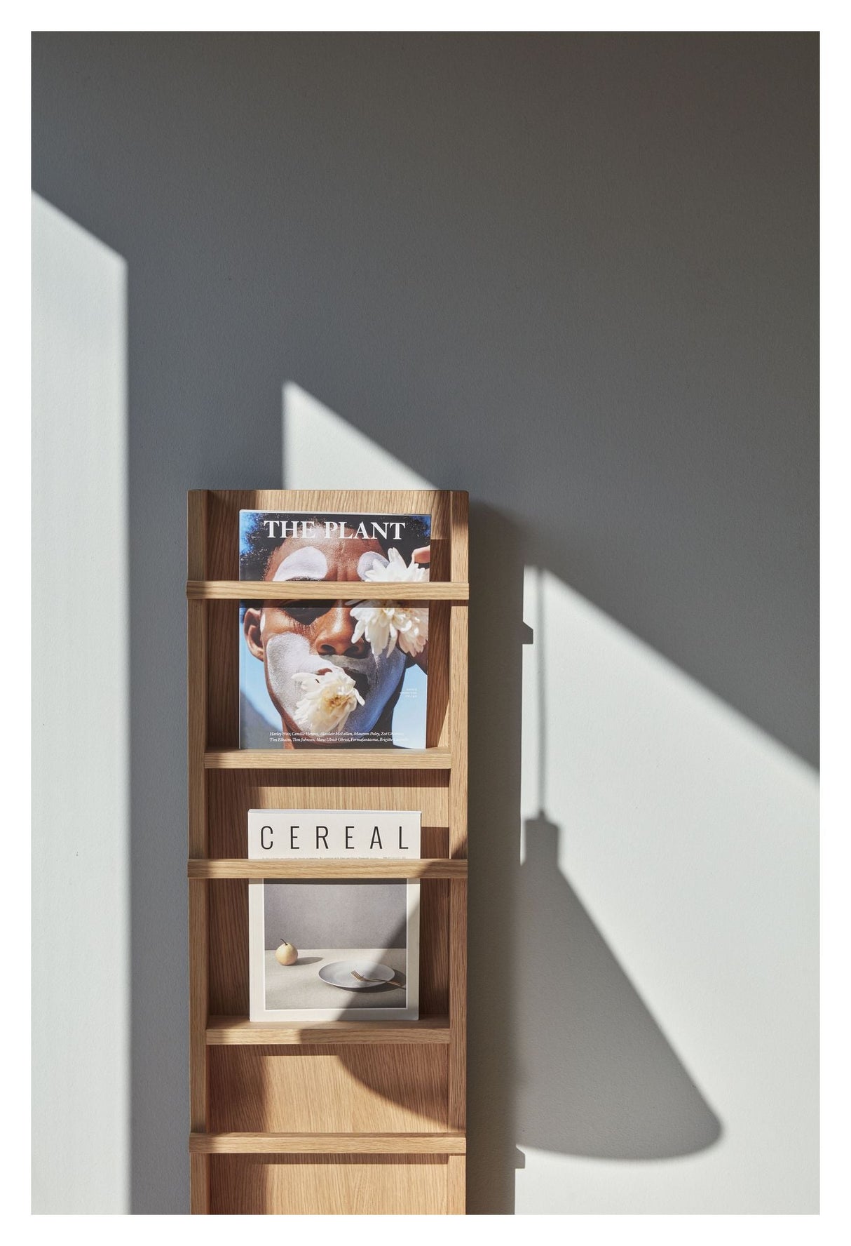 Hübsch Vertigo Wall shelf, oak