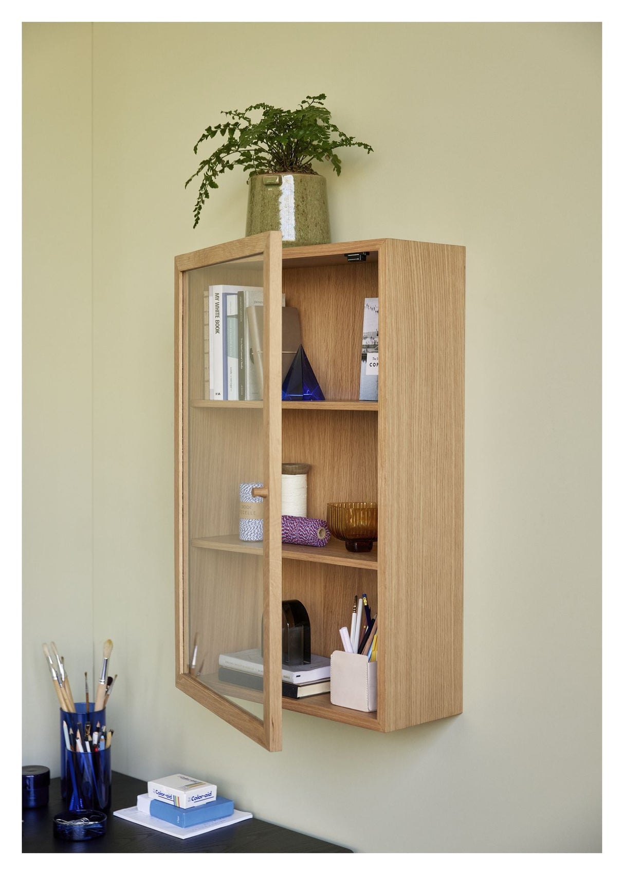 Hübsch Panorama Wall cabinet w/2 shelves, Oak veneer/Glass