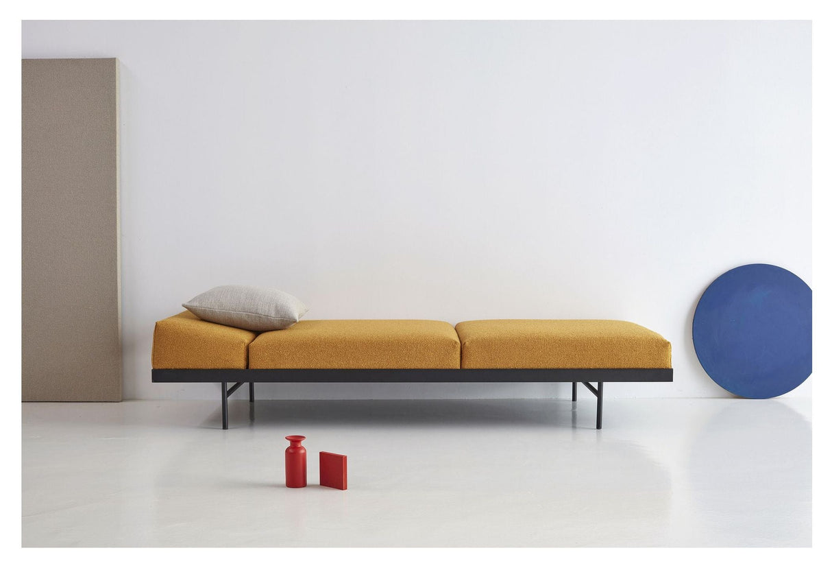 Puri Daybed with own table, Bouclé/Ochre