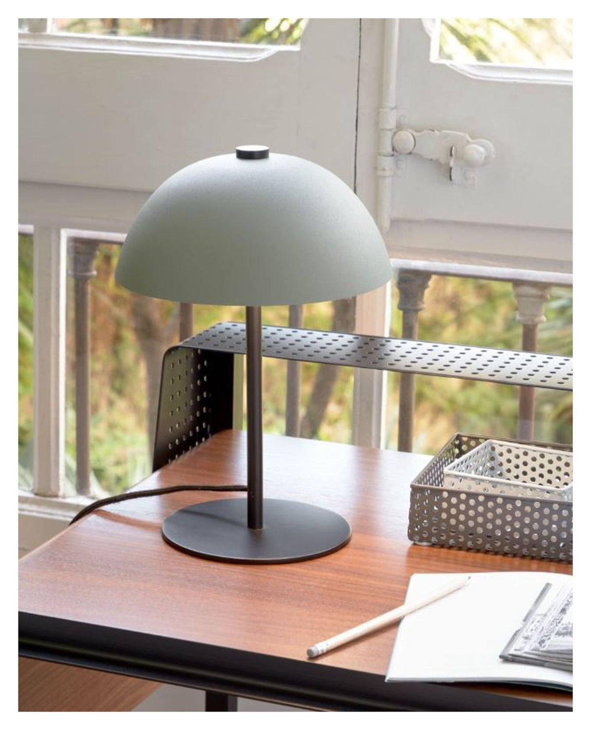 Aleyla Table lamp with green finish, Metal