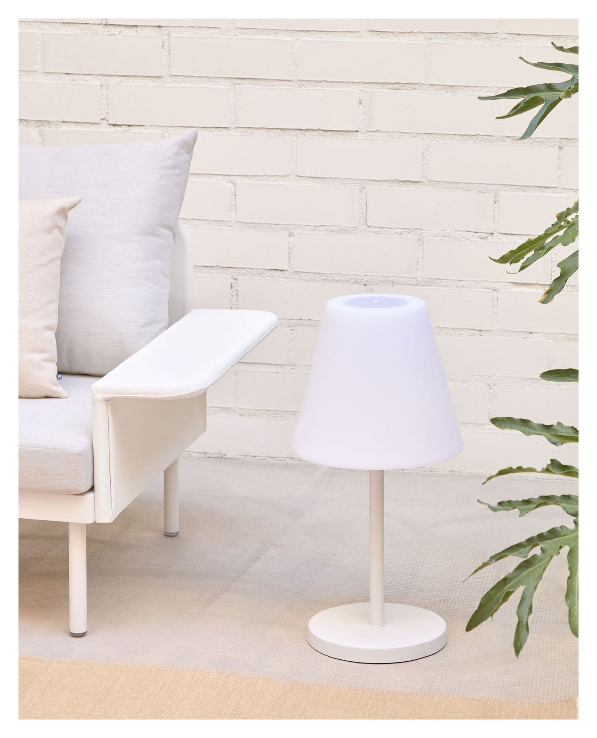 Amaray Outdoor Table Lamp, Steel/White Finish