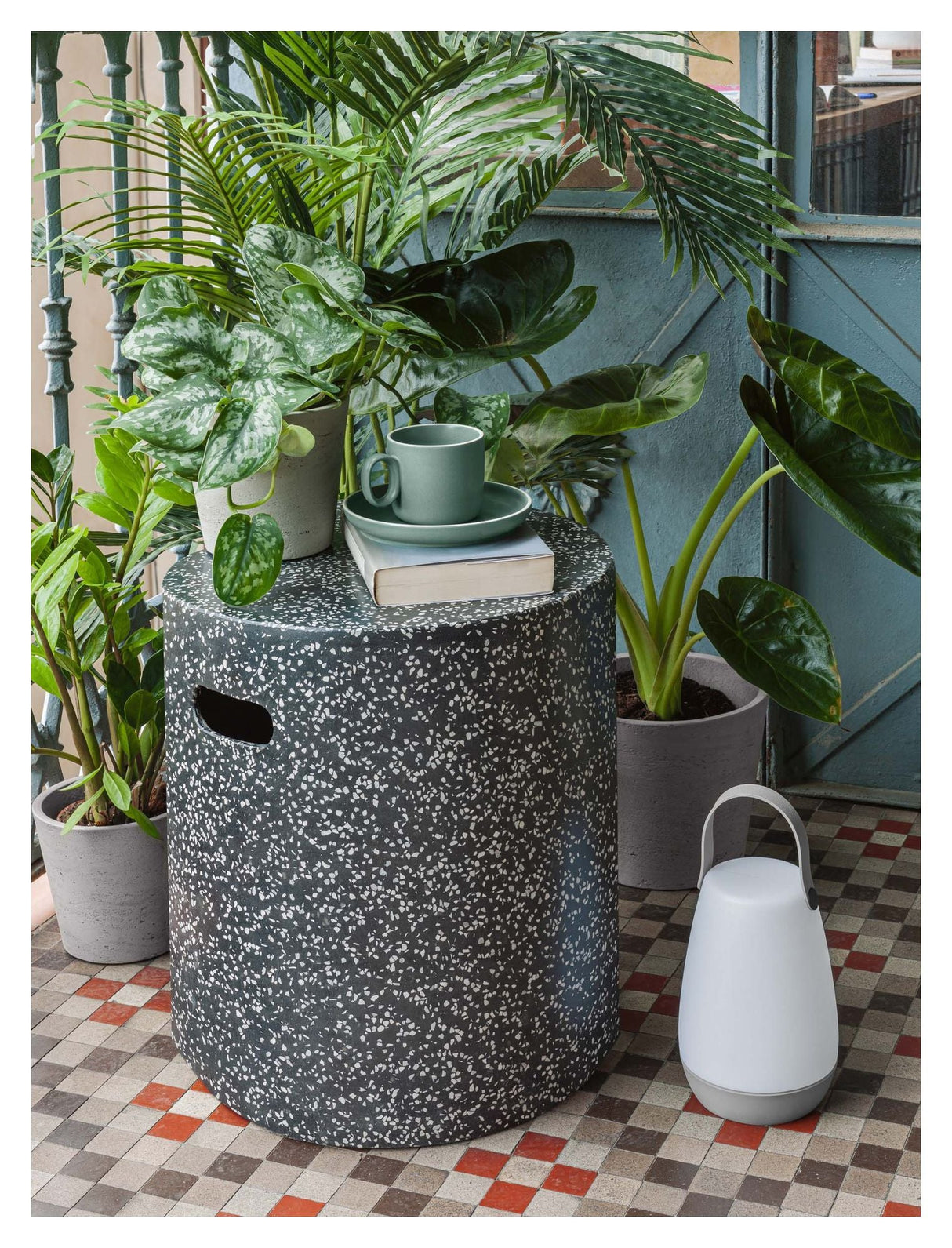 Jenell Side Table Black Terrazzo-look, Ø35