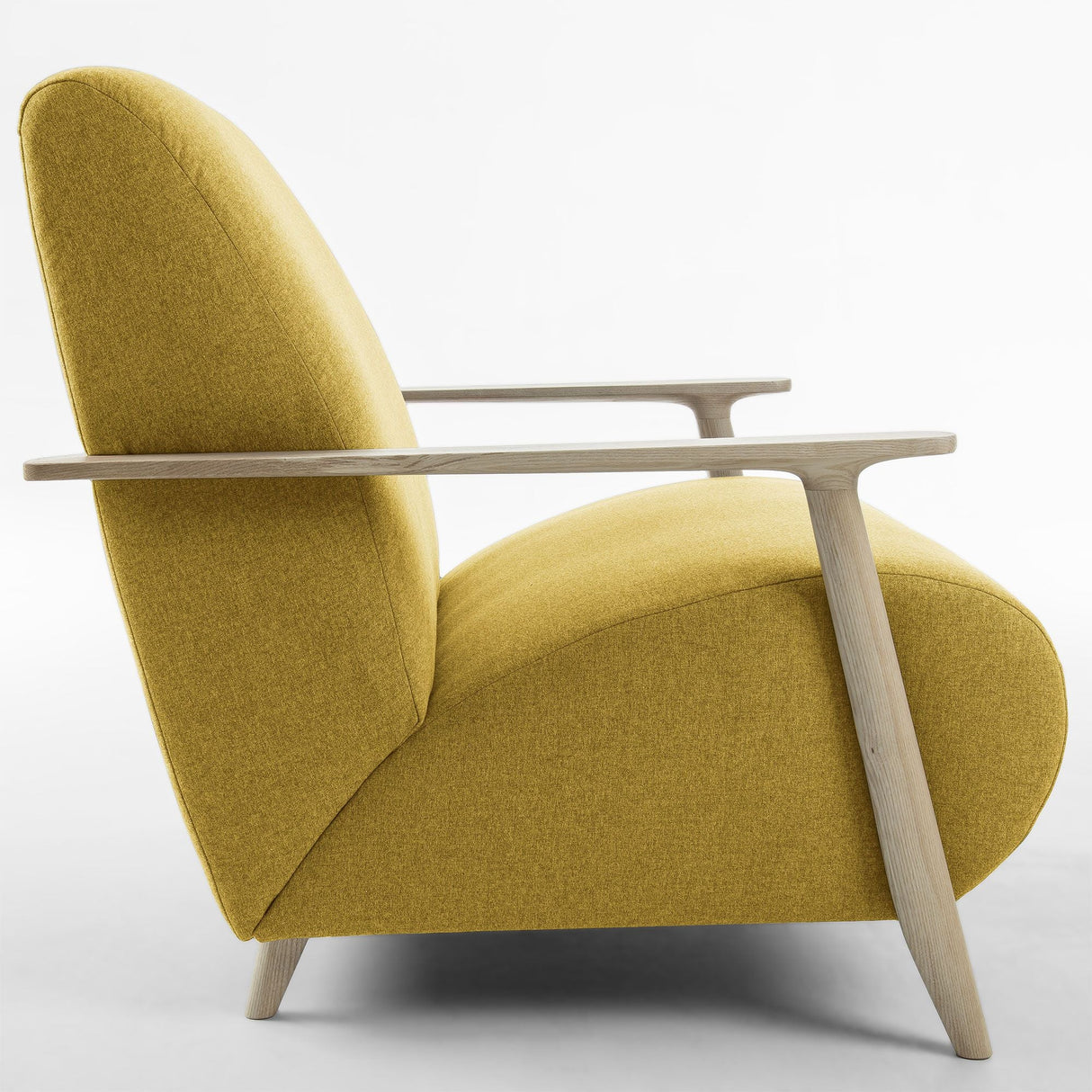 Marthan Lounge Chair w/armrests, Mustard