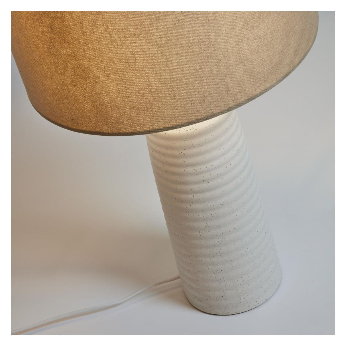 Mijal Table lamp - White finish