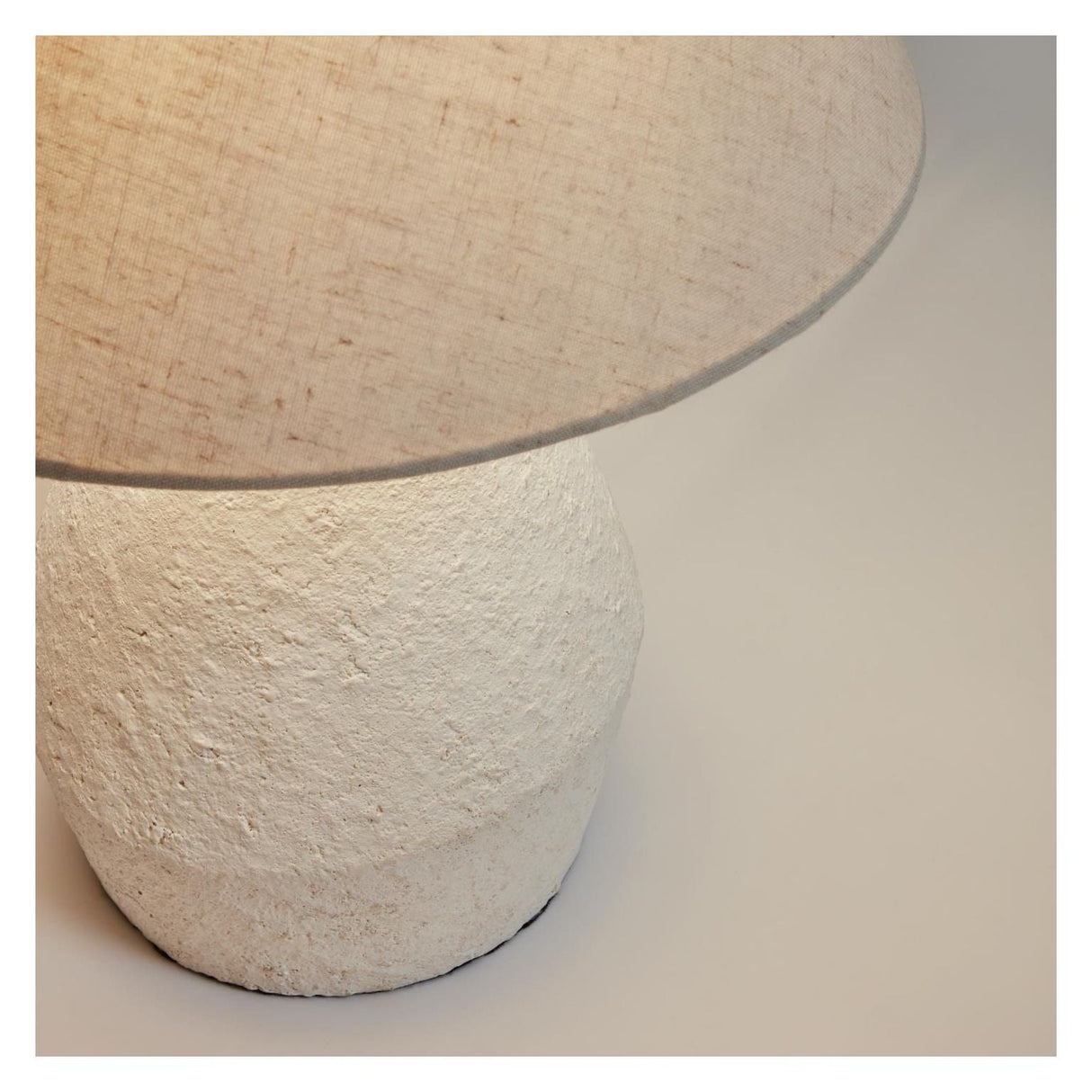 Noara Table lamp - White finish