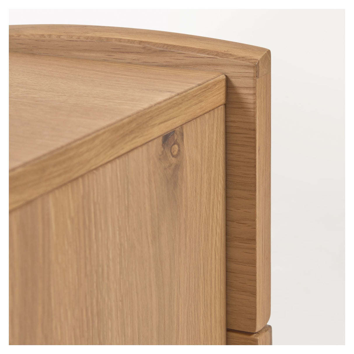 Rasha Bedside table, 49x45, Oak veneer